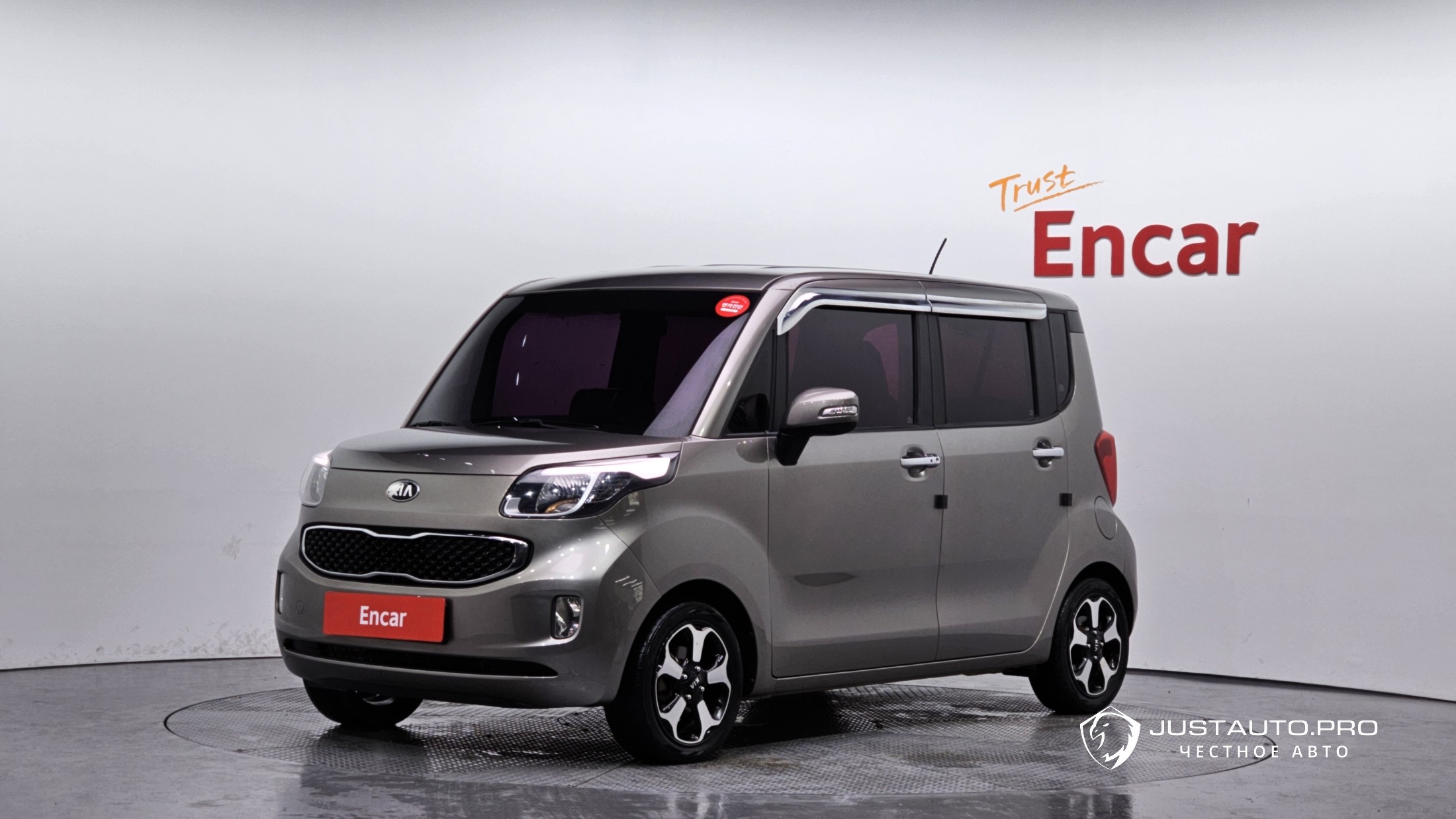 Автомобиль Kia RAY