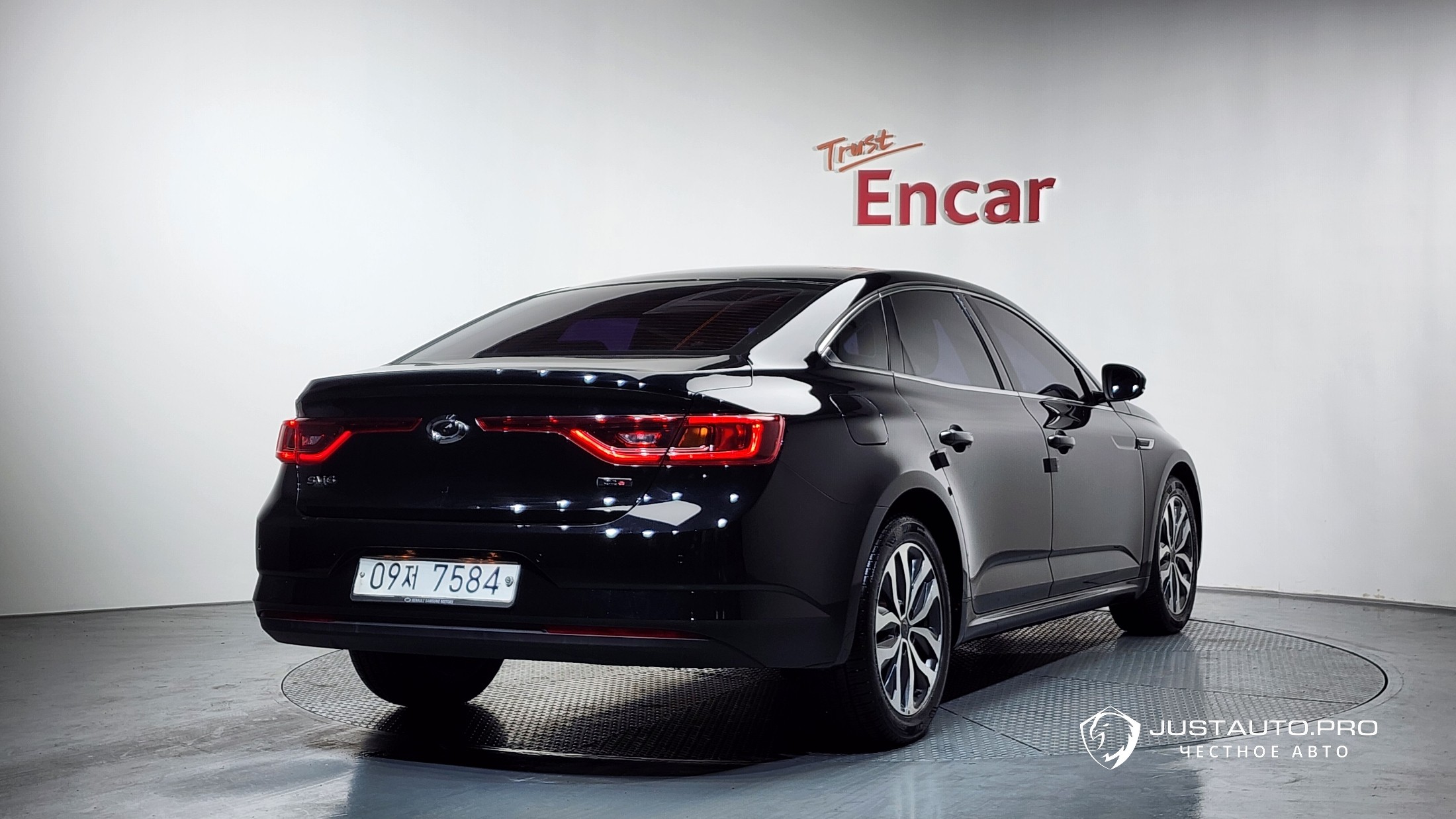 Автомобиль Renault-KoreaSamsung SM6