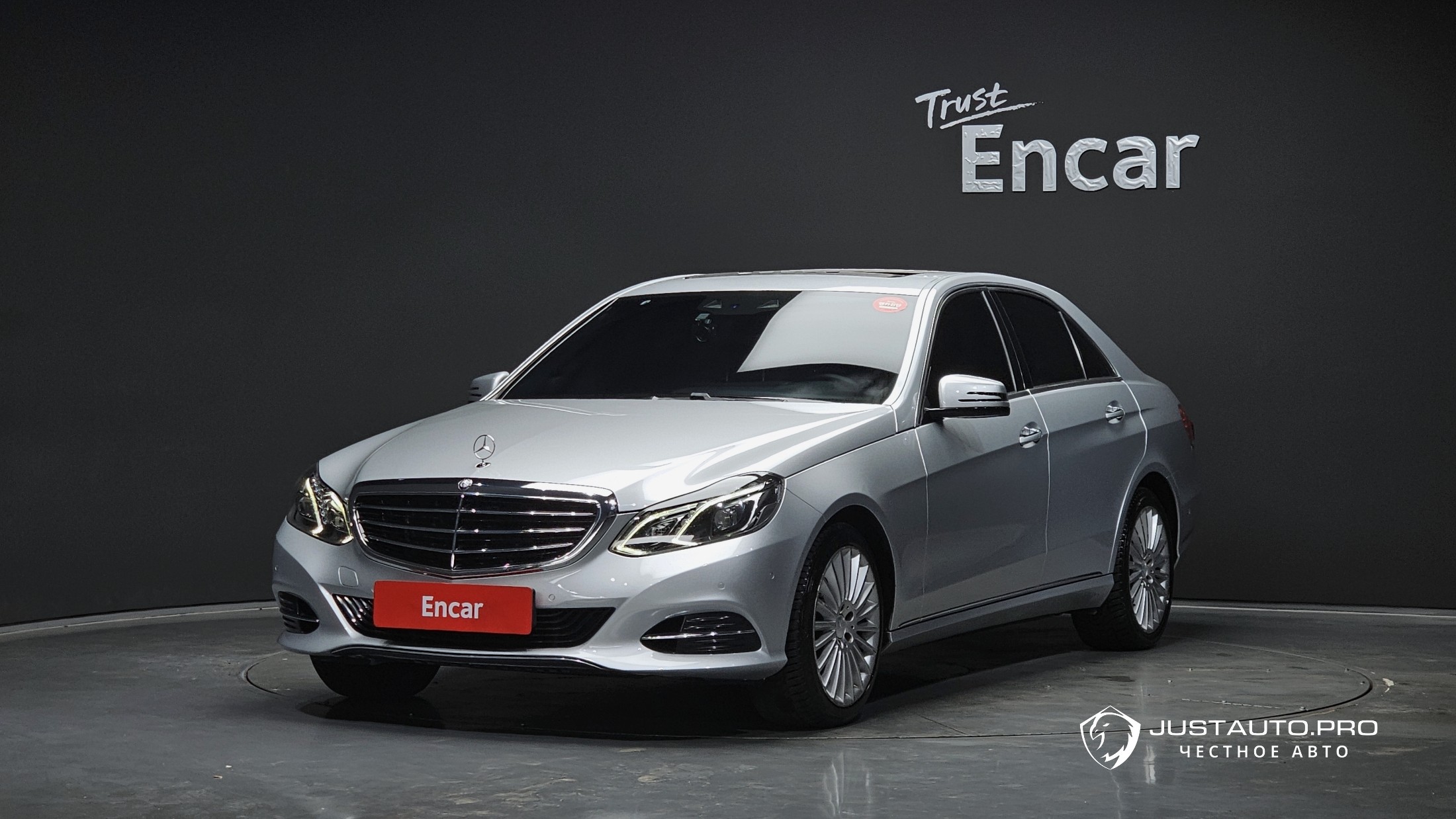 Автомобиль Mercedes-Benz E-Class