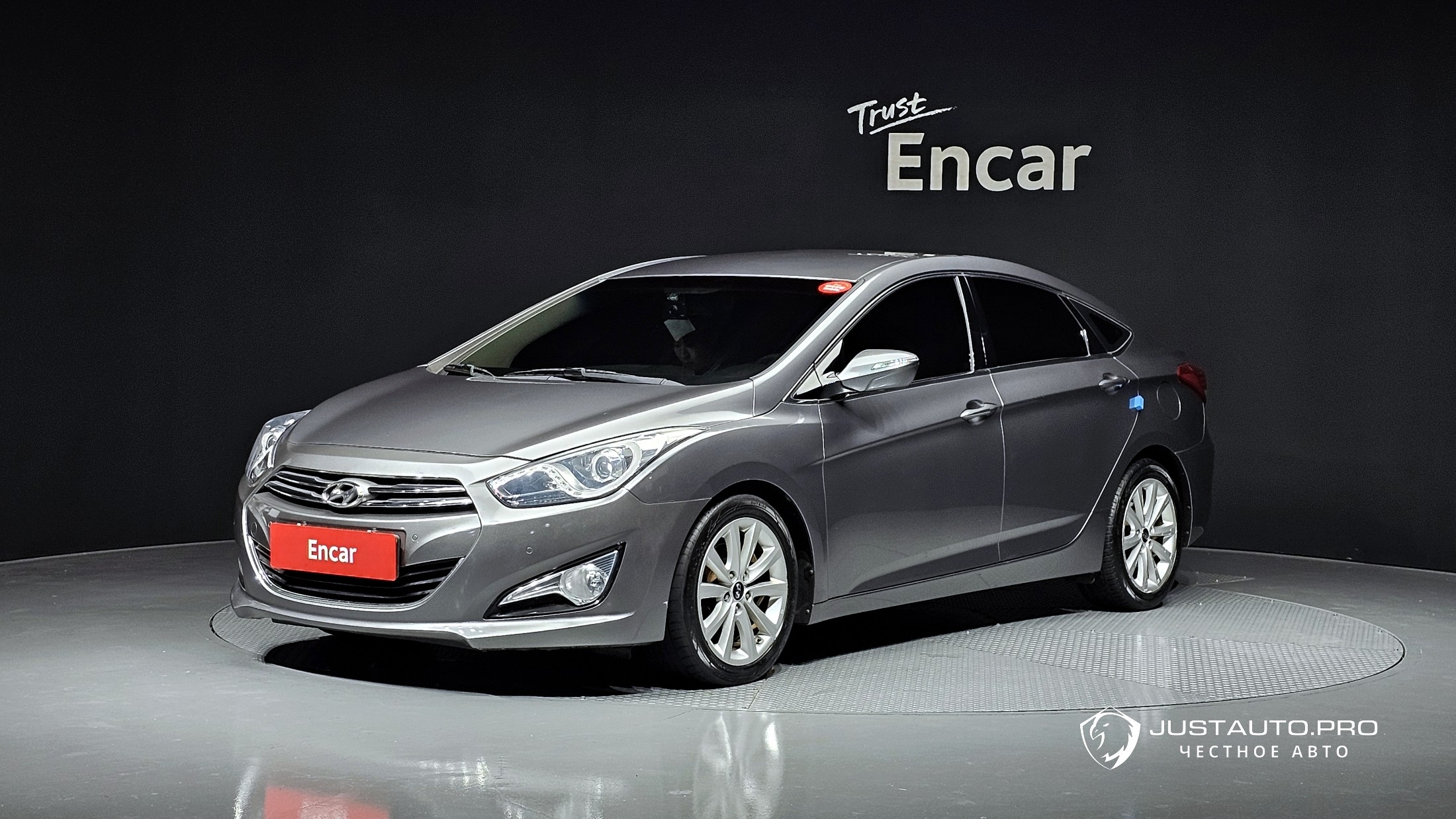 Автомобиль Hyundai i40