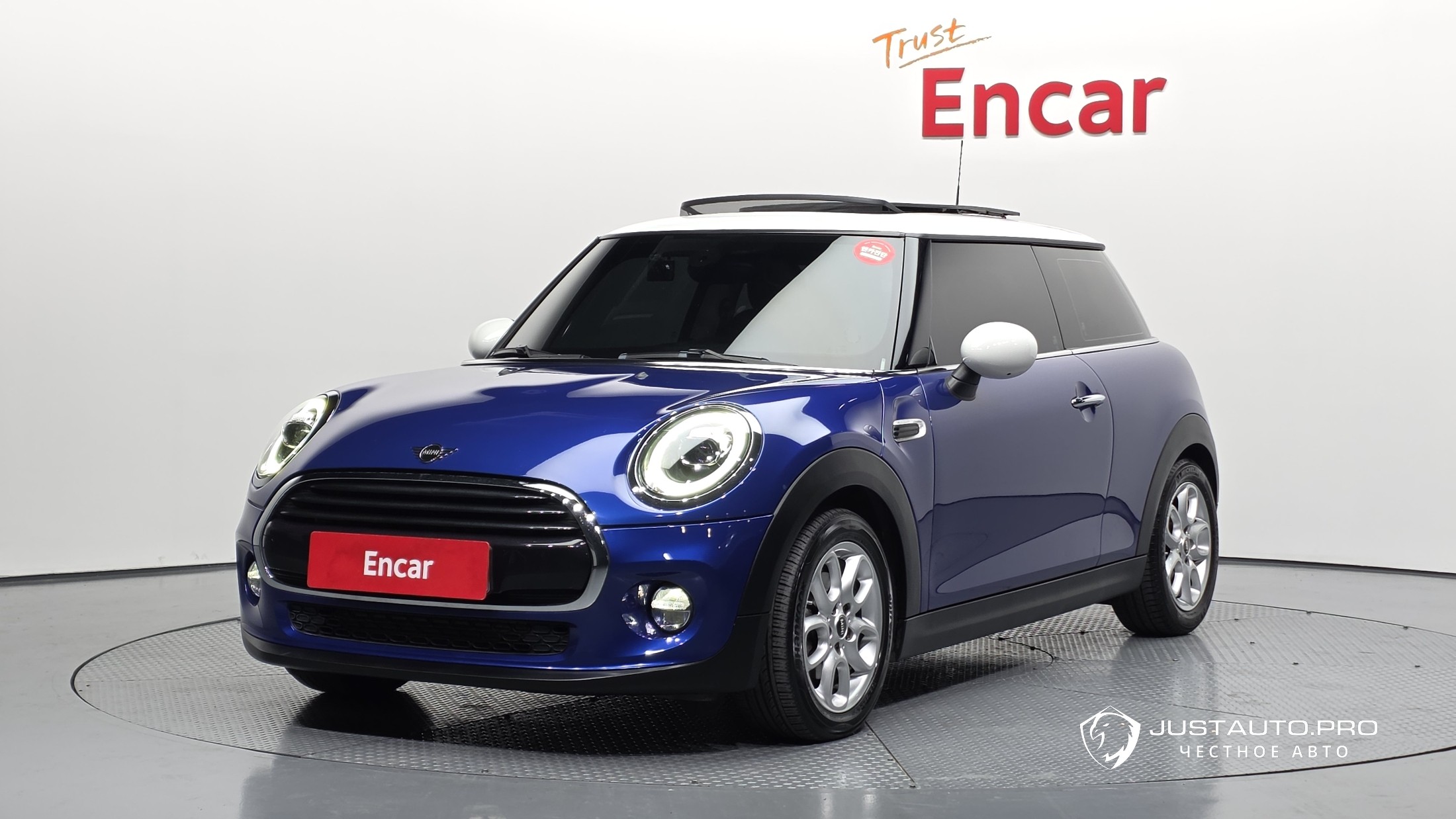 Автомобиль Mini Cooper