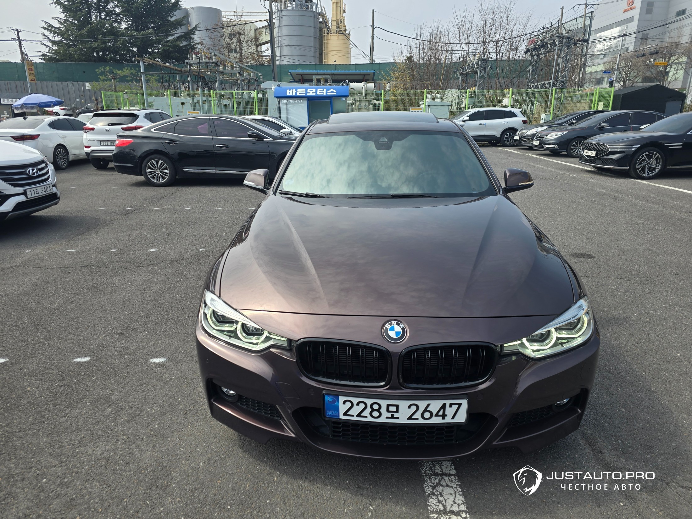 Автомобиль BMW 3-Series