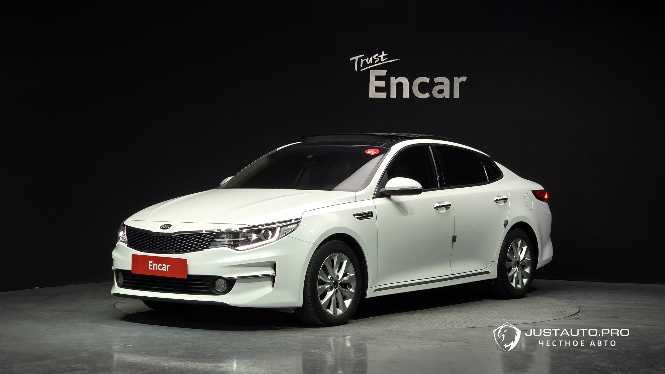 Автомобиль Kia K5