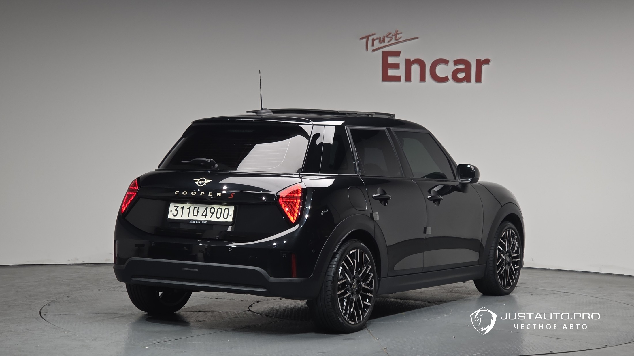 Автомобиль Mini Cooper