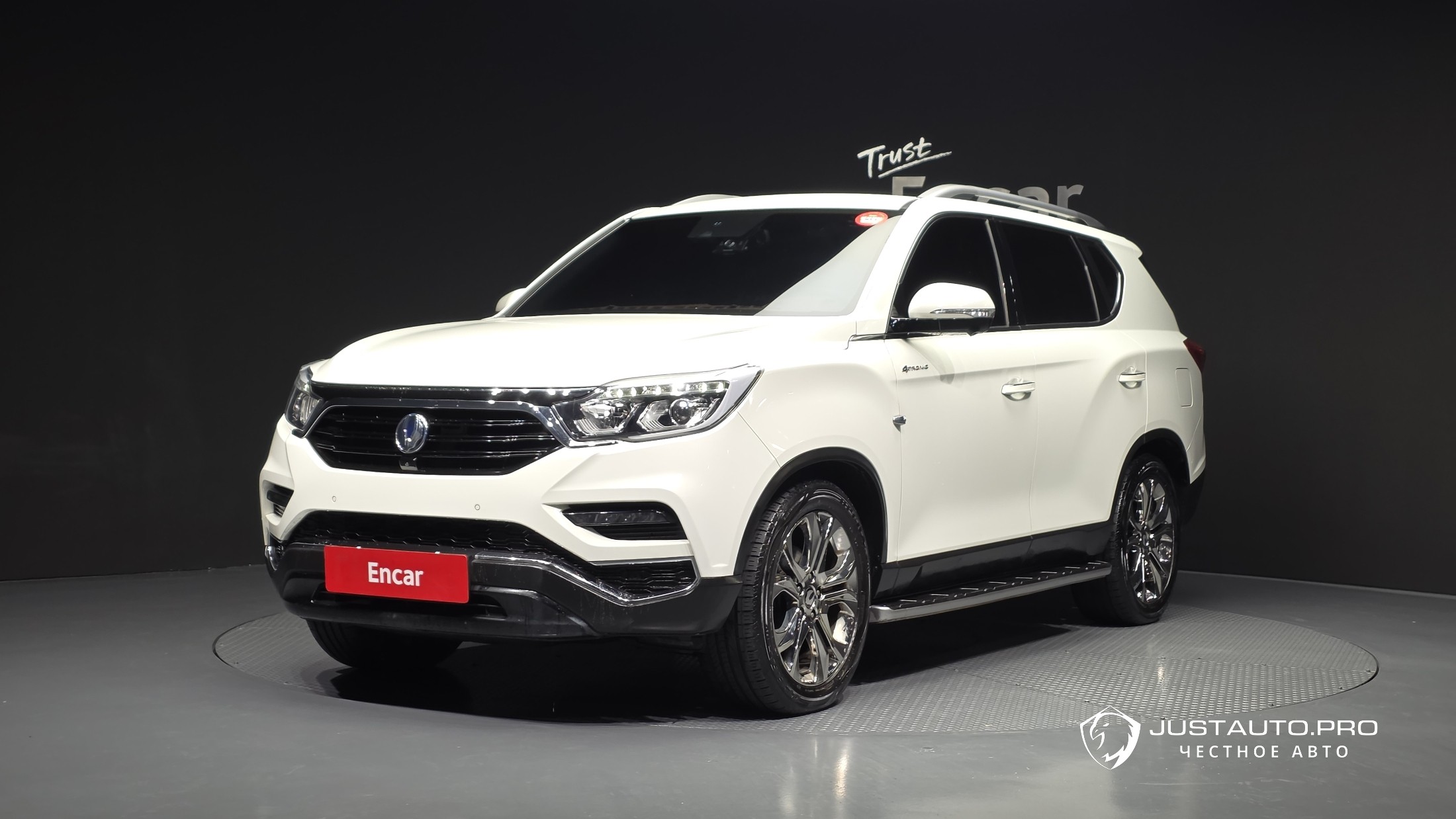 Автомобиль KG_Mobility_Ssangyong Rexton