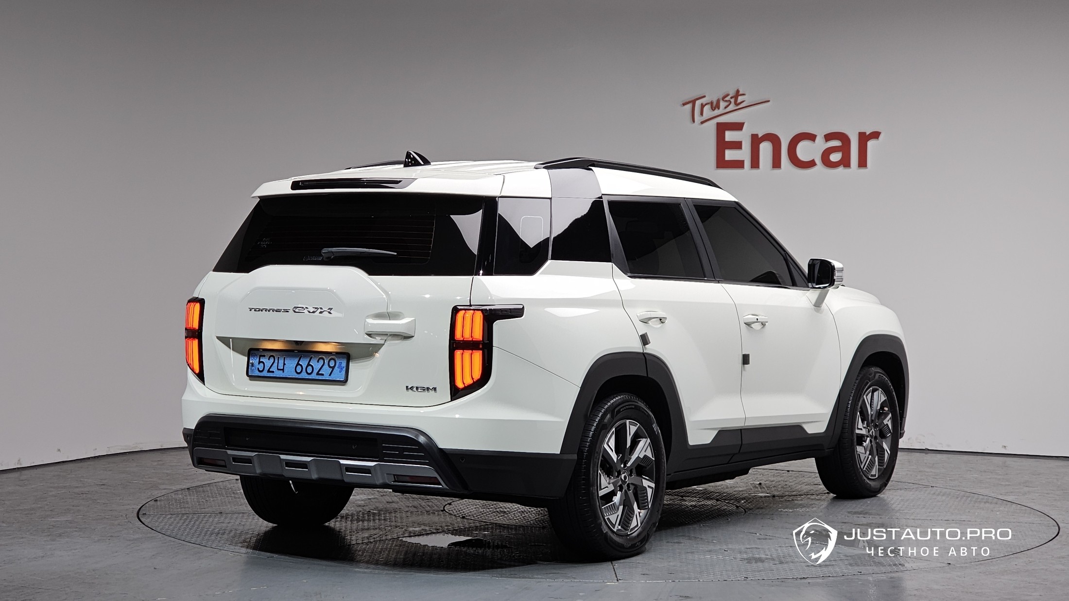 Автомобиль KG_Mobility_Ssangyong Torres