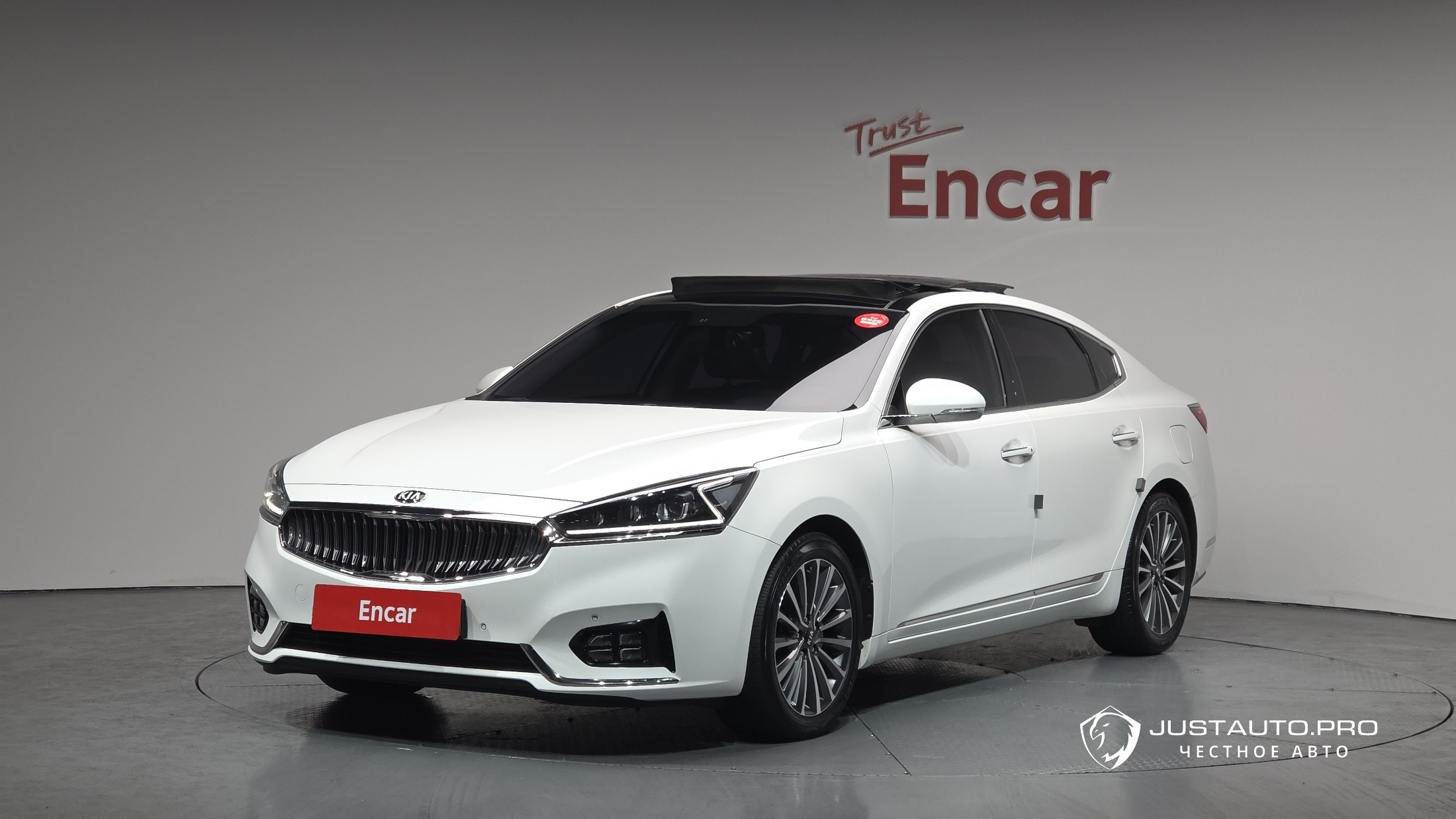 Автомобиль Kia K7