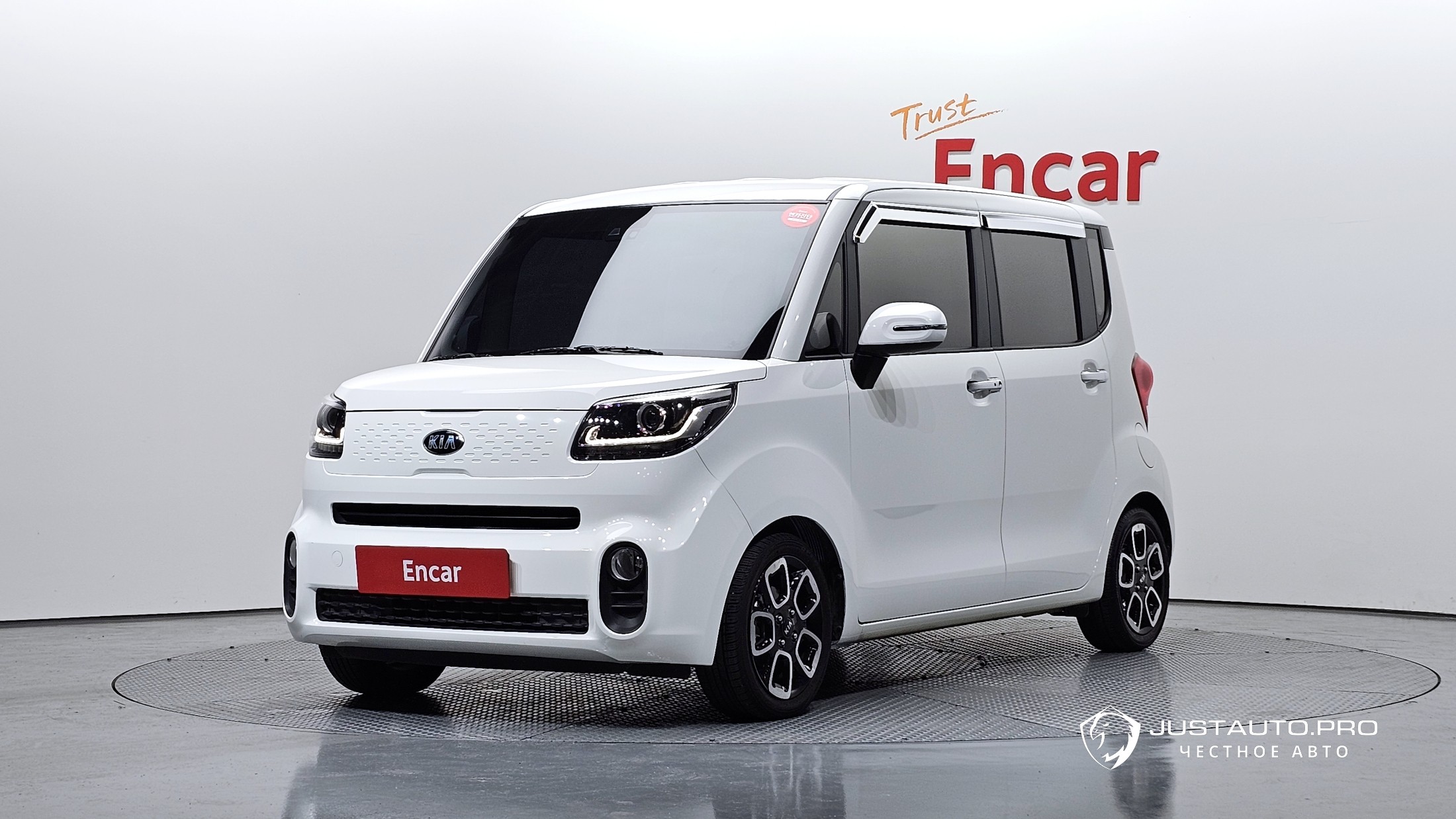 Автомобиль Kia RAY