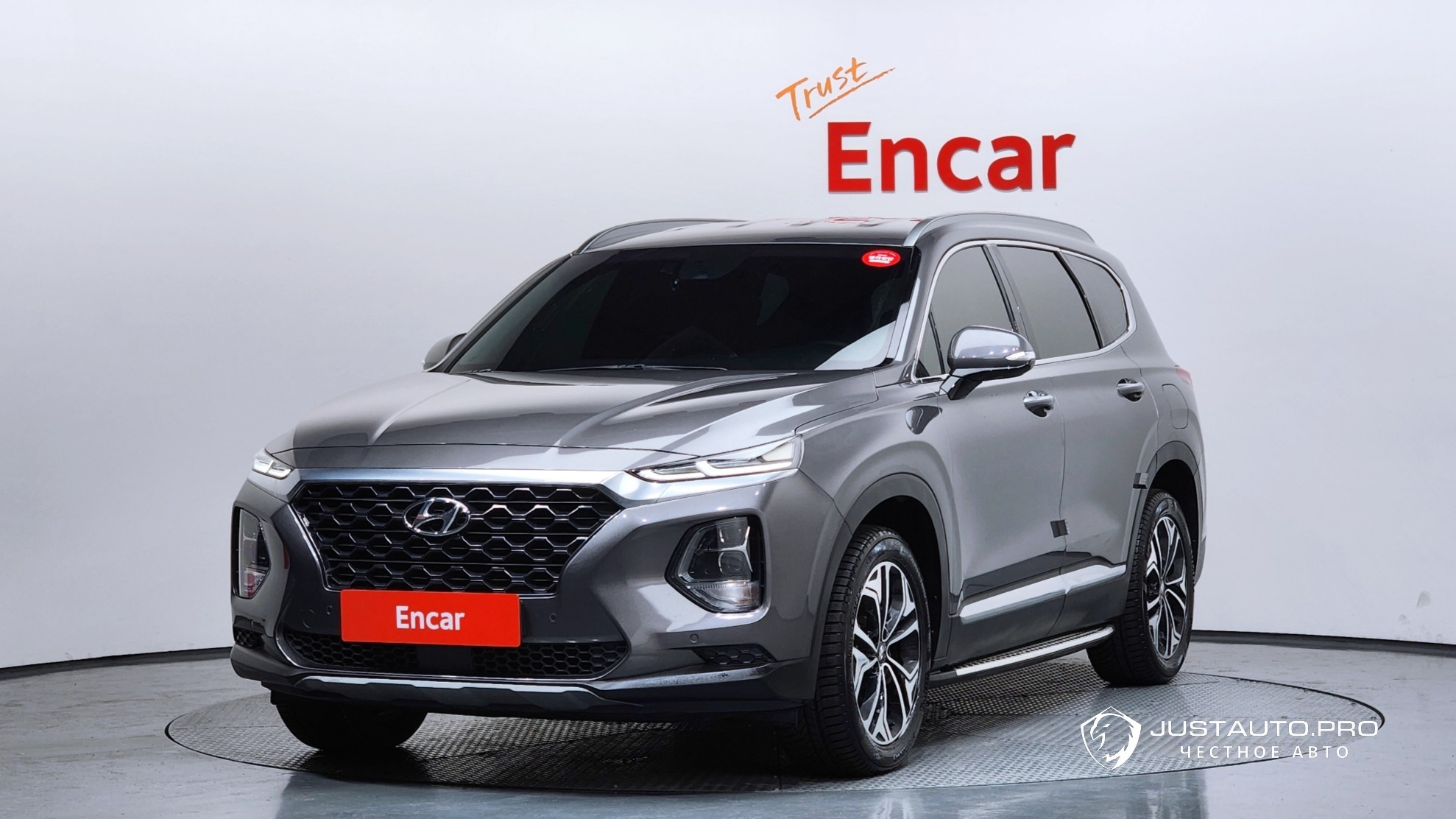 Автомобиль Hyundai Santafe