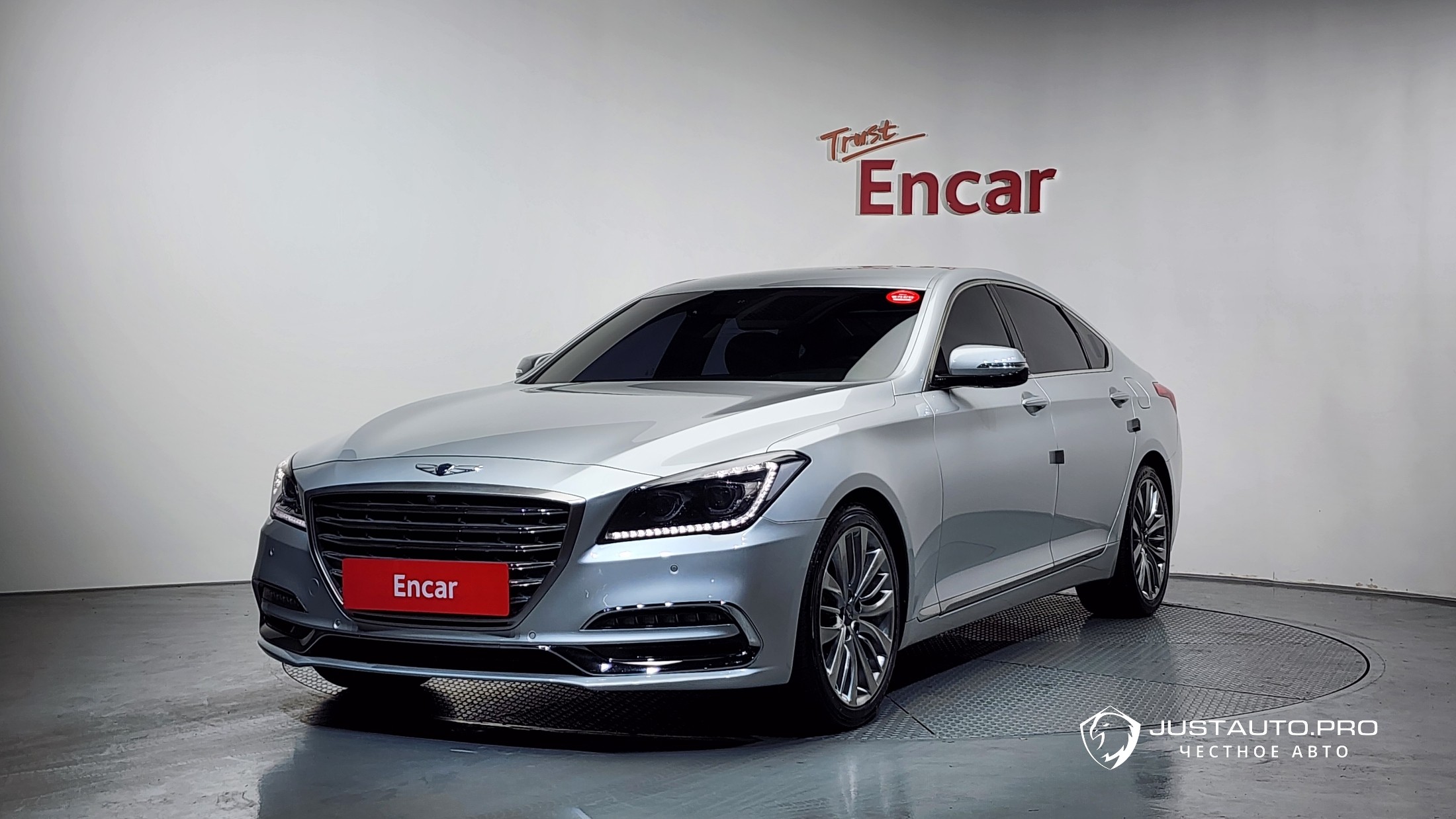 Автомобиль Genesis G80