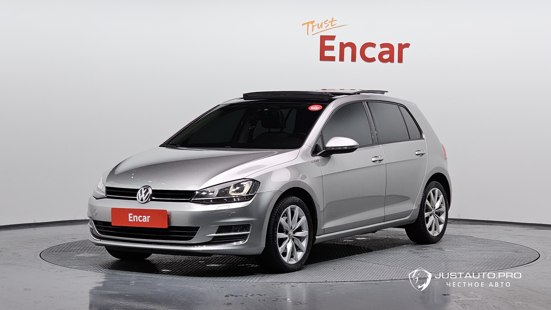 Автомобиль Volkswagen Golf