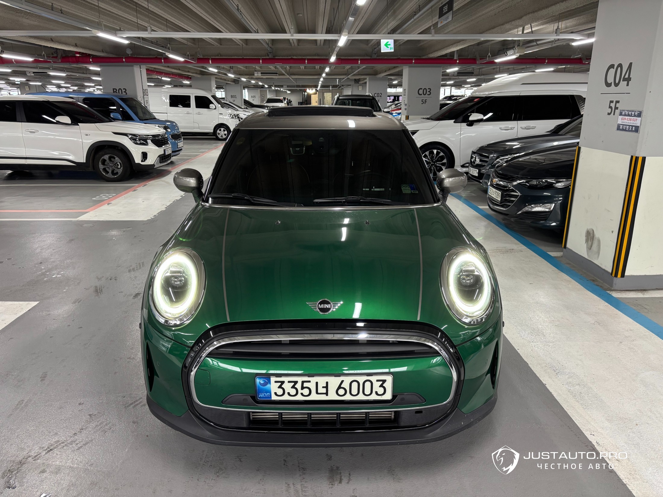 Автомобиль Mini Cooper