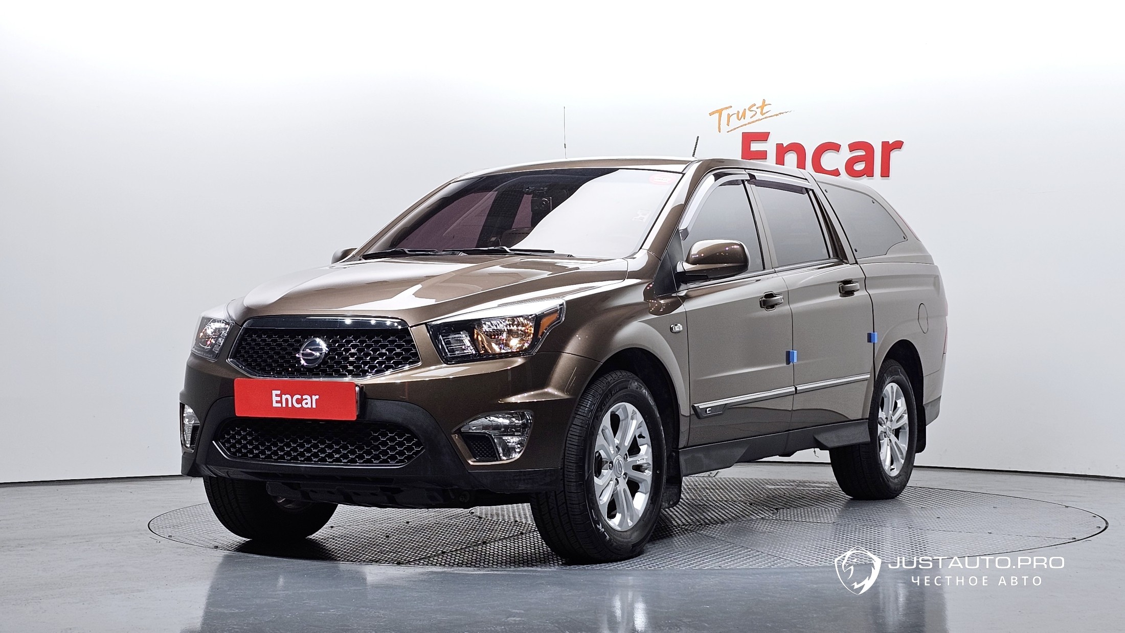 Автомобиль KG_Mobility_Ssangyong KORANDO