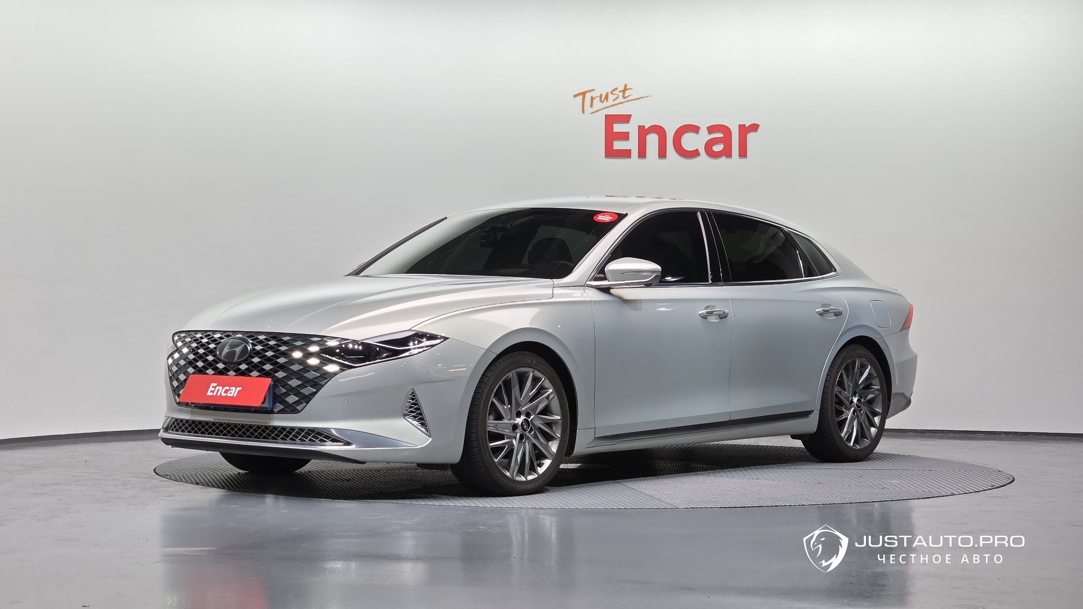 Автомобиль Hyundai Grandeur