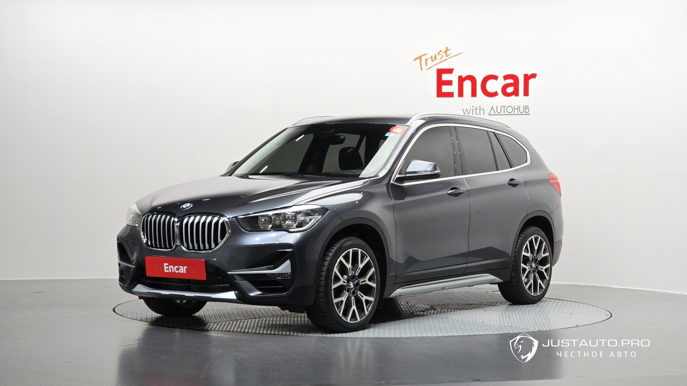 Автомобиль BMW X1