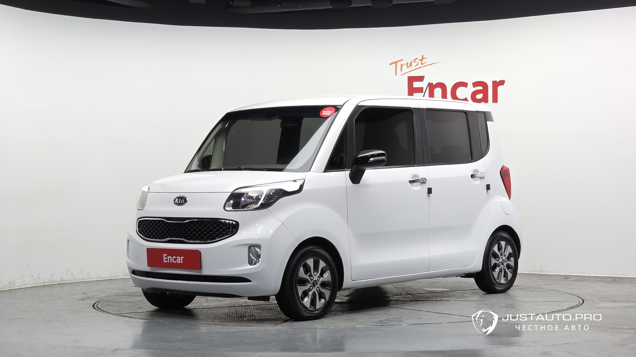 Автомобиль Kia RAY