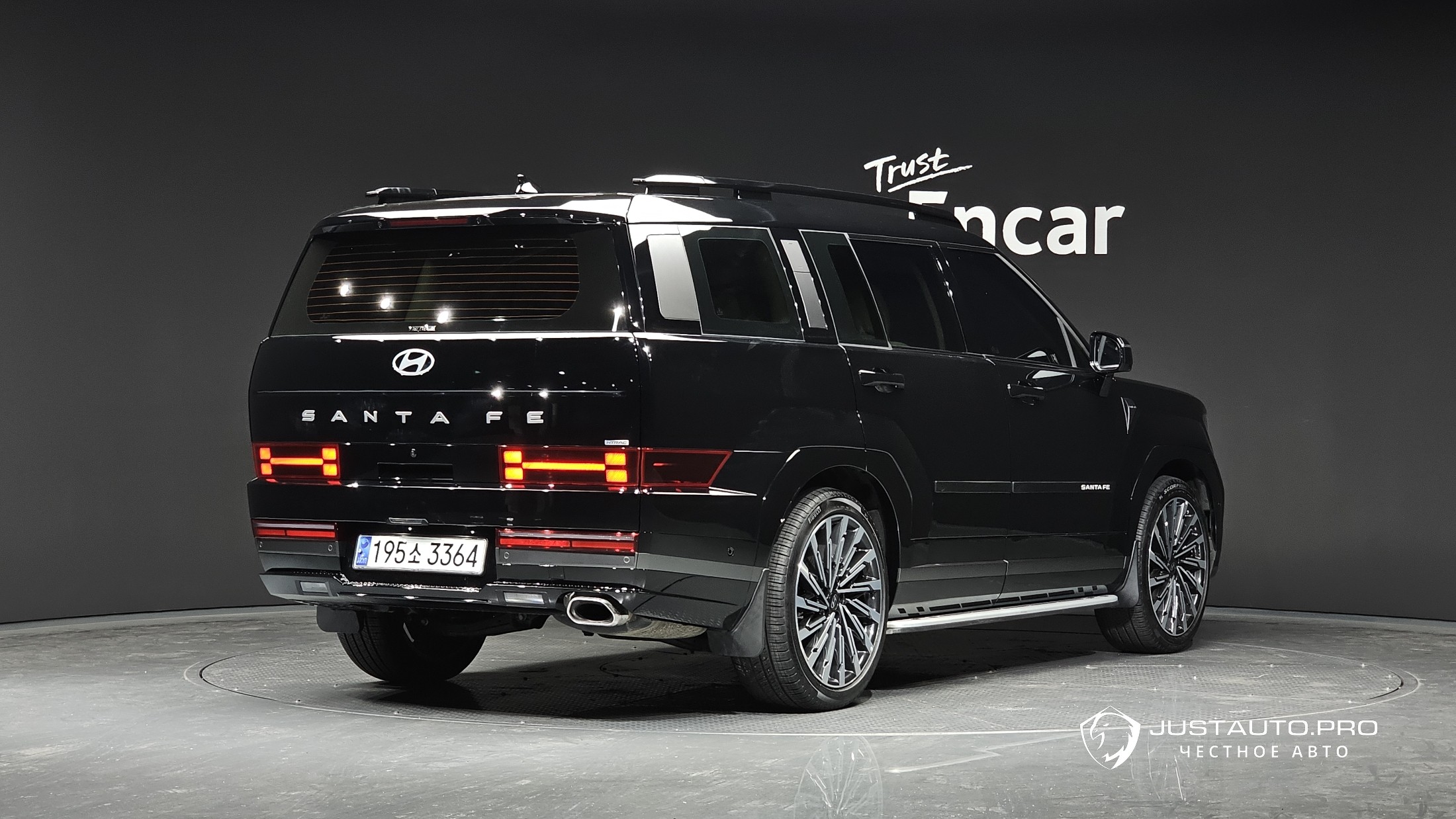 Автомобиль Hyundai Santafe