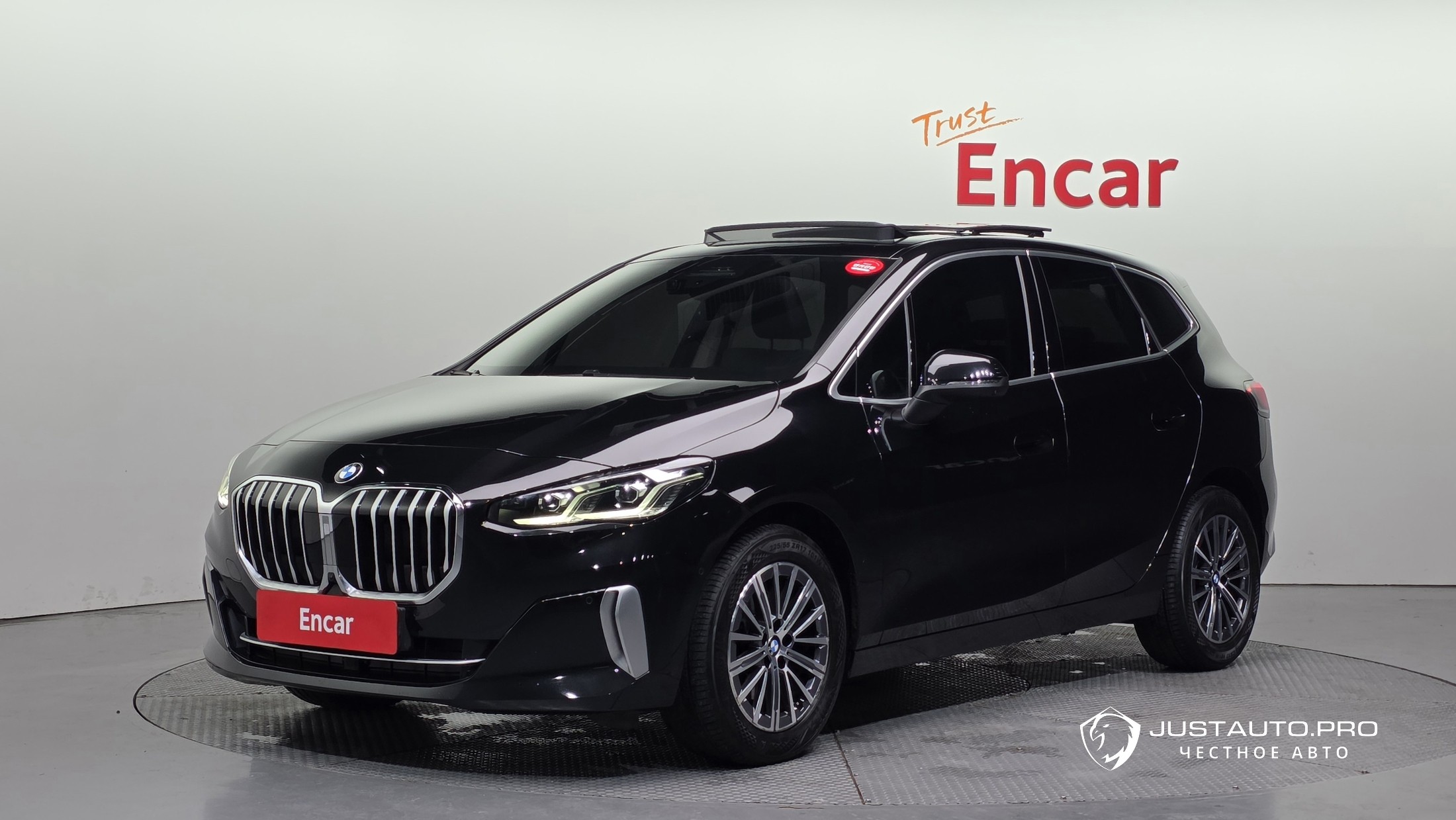 Автомобиль BMW 2-Series