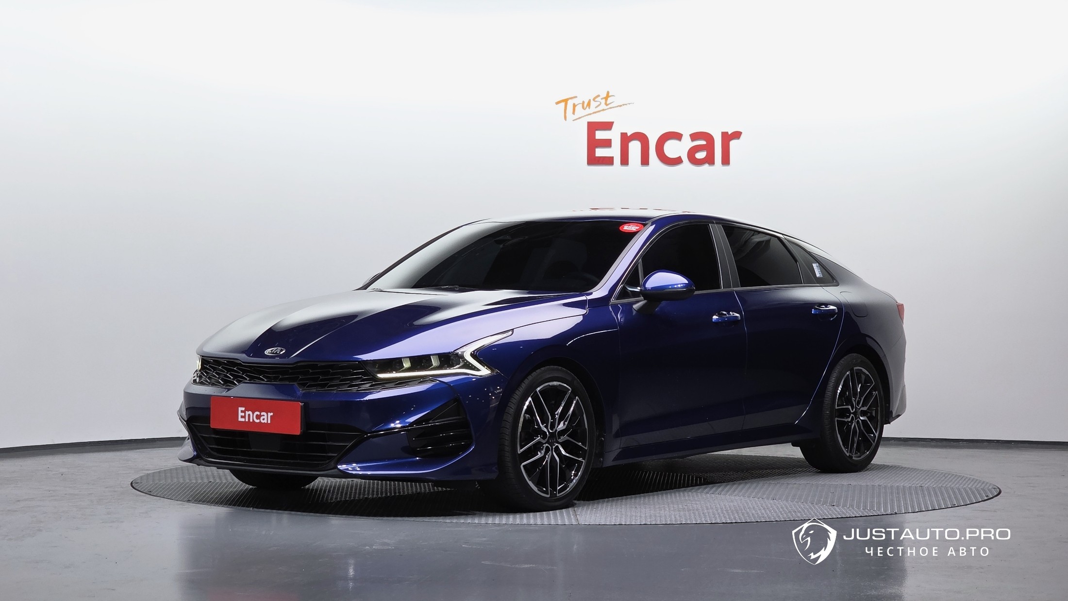 Автомобиль Kia K5
