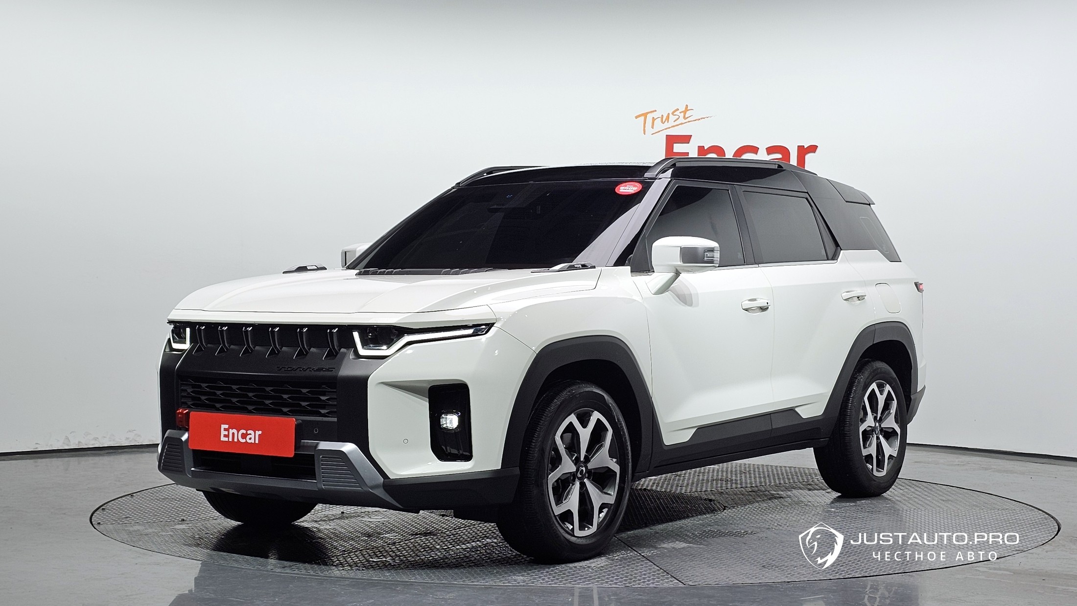 Автомобиль KG_Mobility_Ssangyong Torres