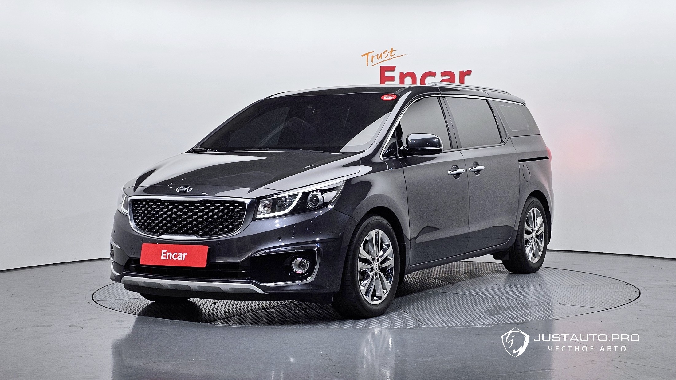 Автомобиль Kia Canival