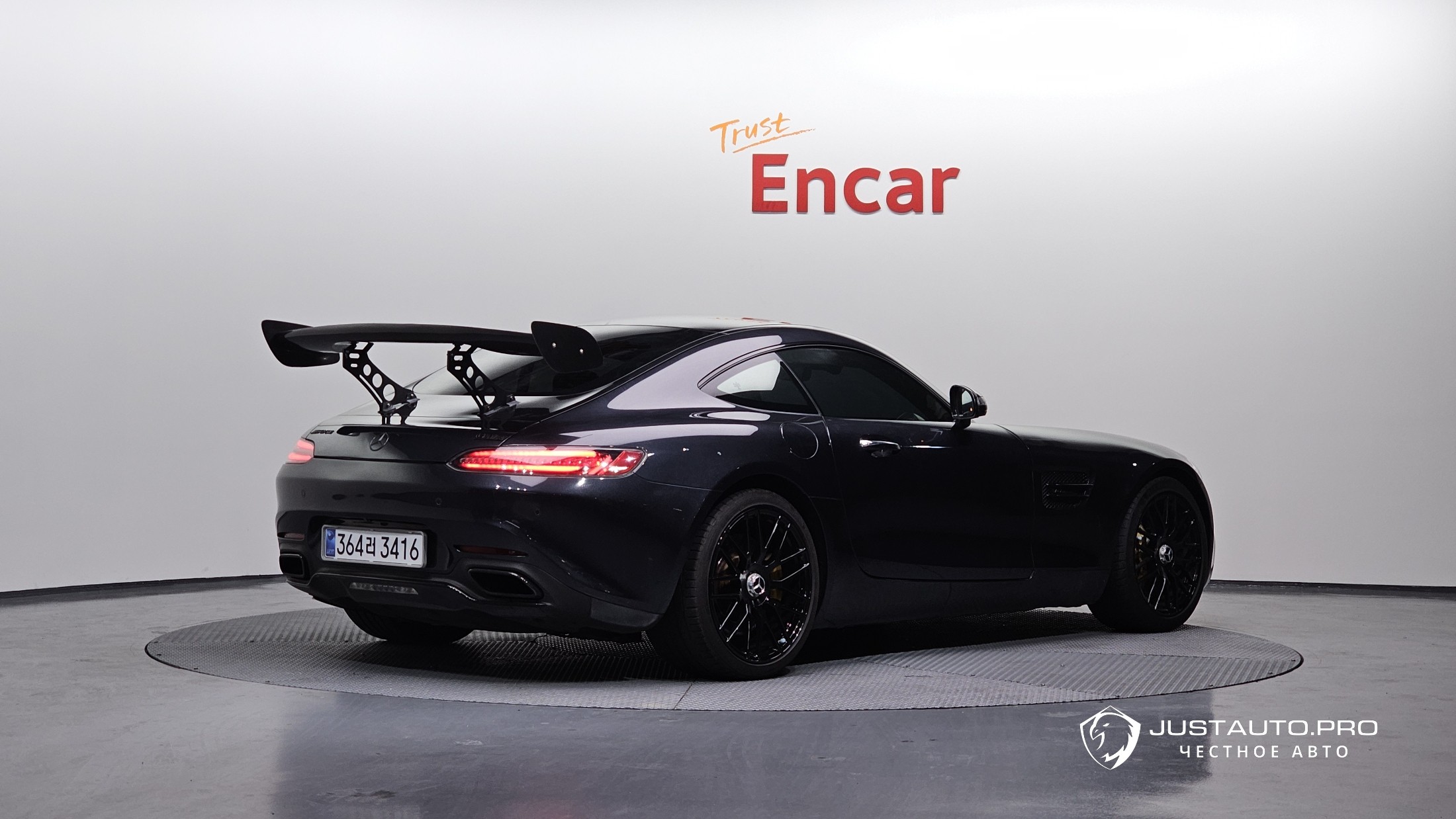 Автомобиль Mercedes-Benz AMG GT