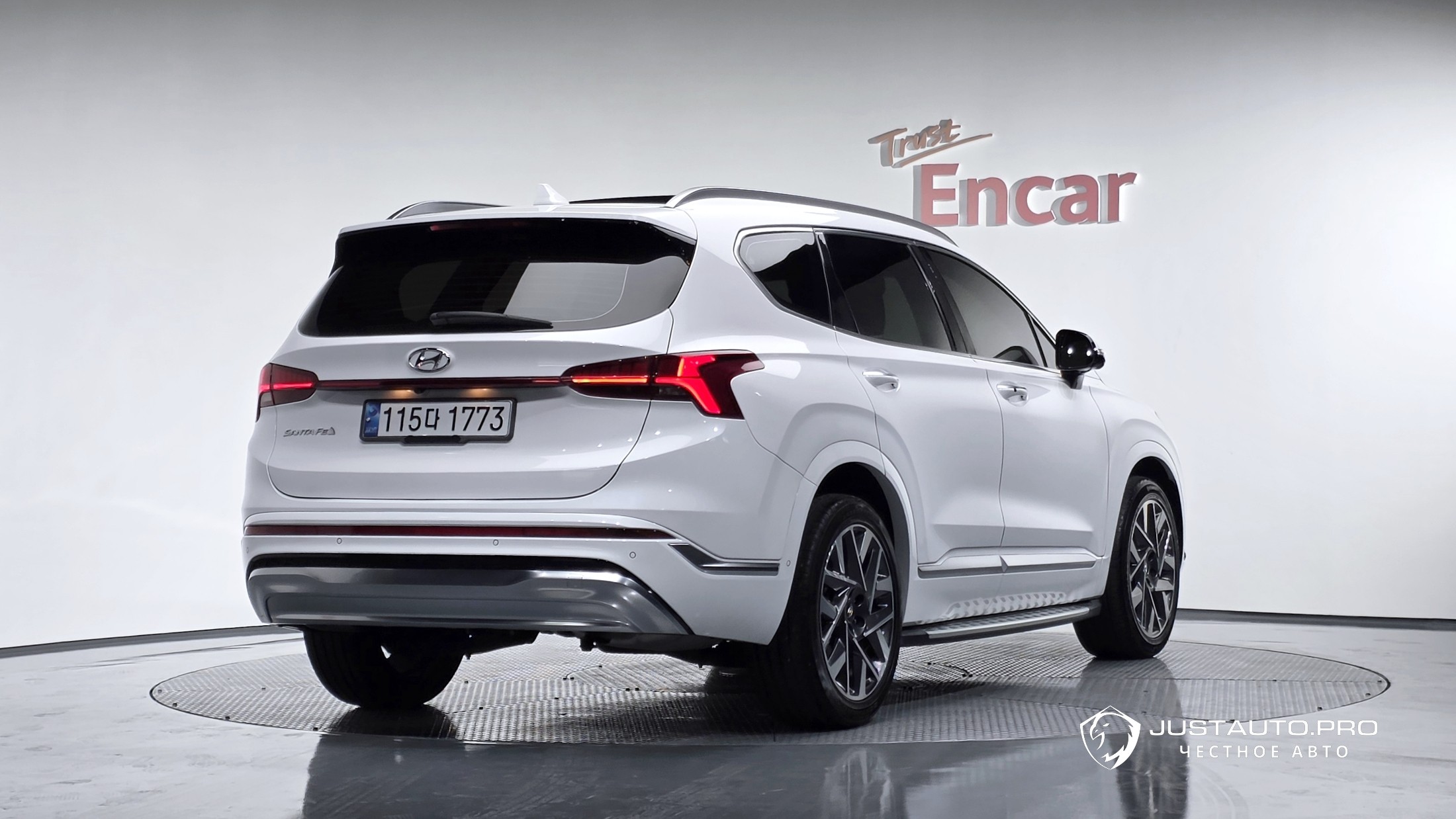 Автомобиль Hyundai Santafe