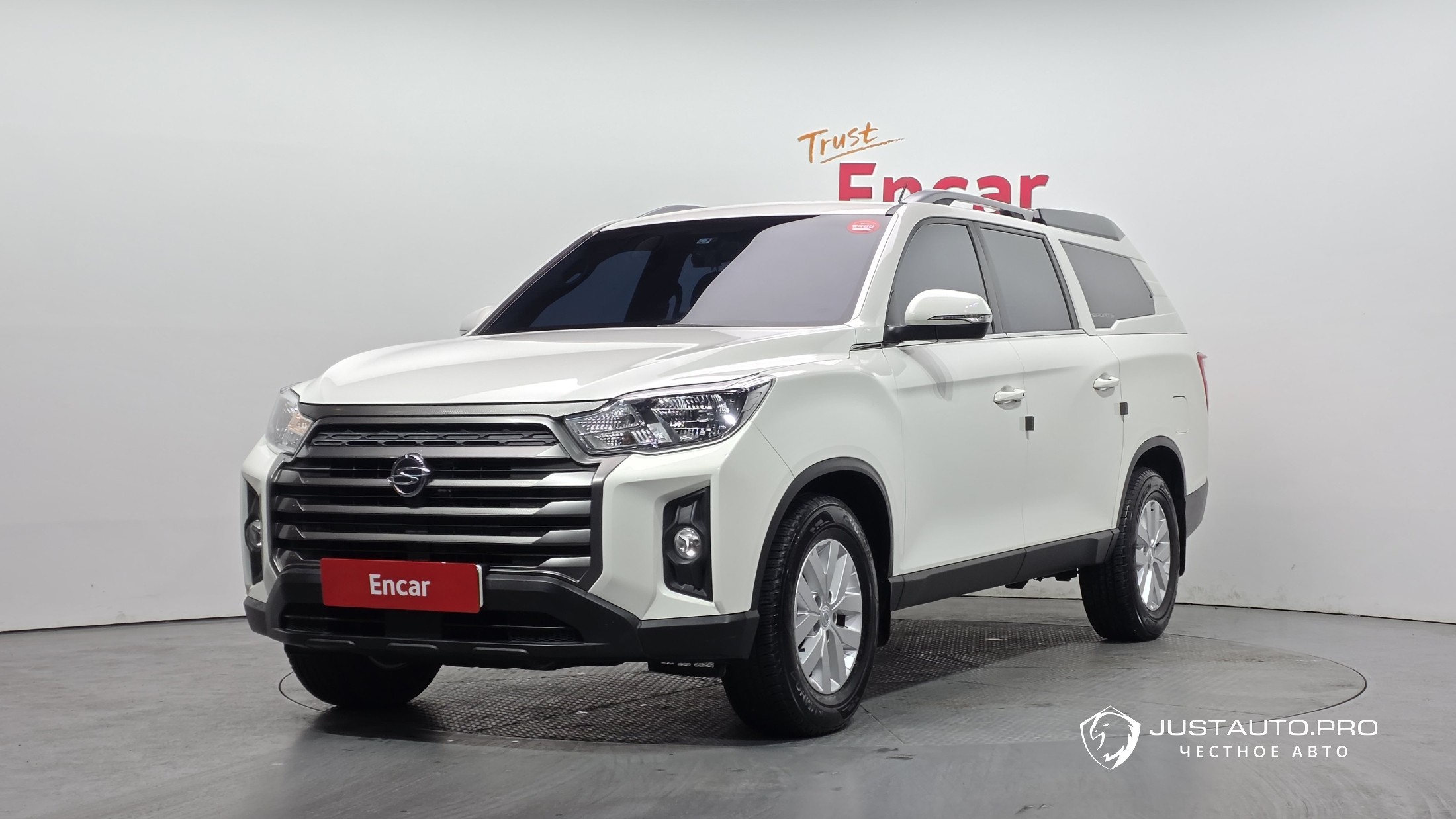 Автомобиль KG_Mobility_Ssangyong Rexton