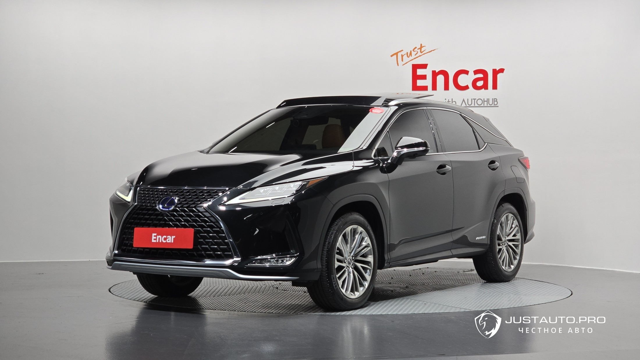 Автомобиль Lexus RX