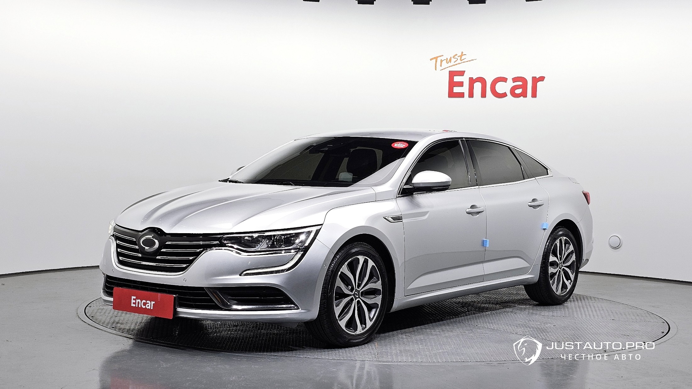 Автомобиль Renault-KoreaSamsung SM6