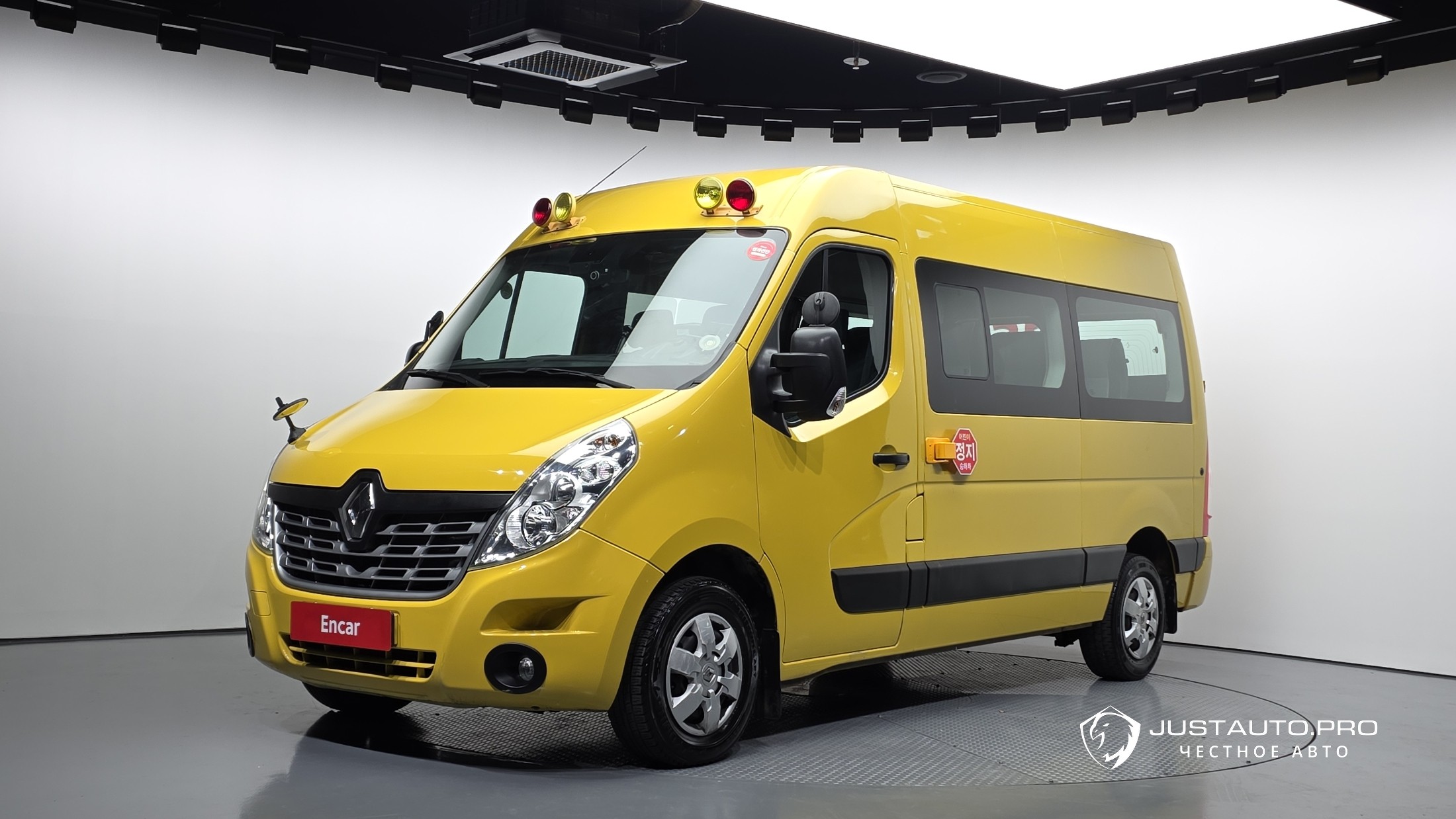 Автомобиль Renault-KoreaSamsung Master