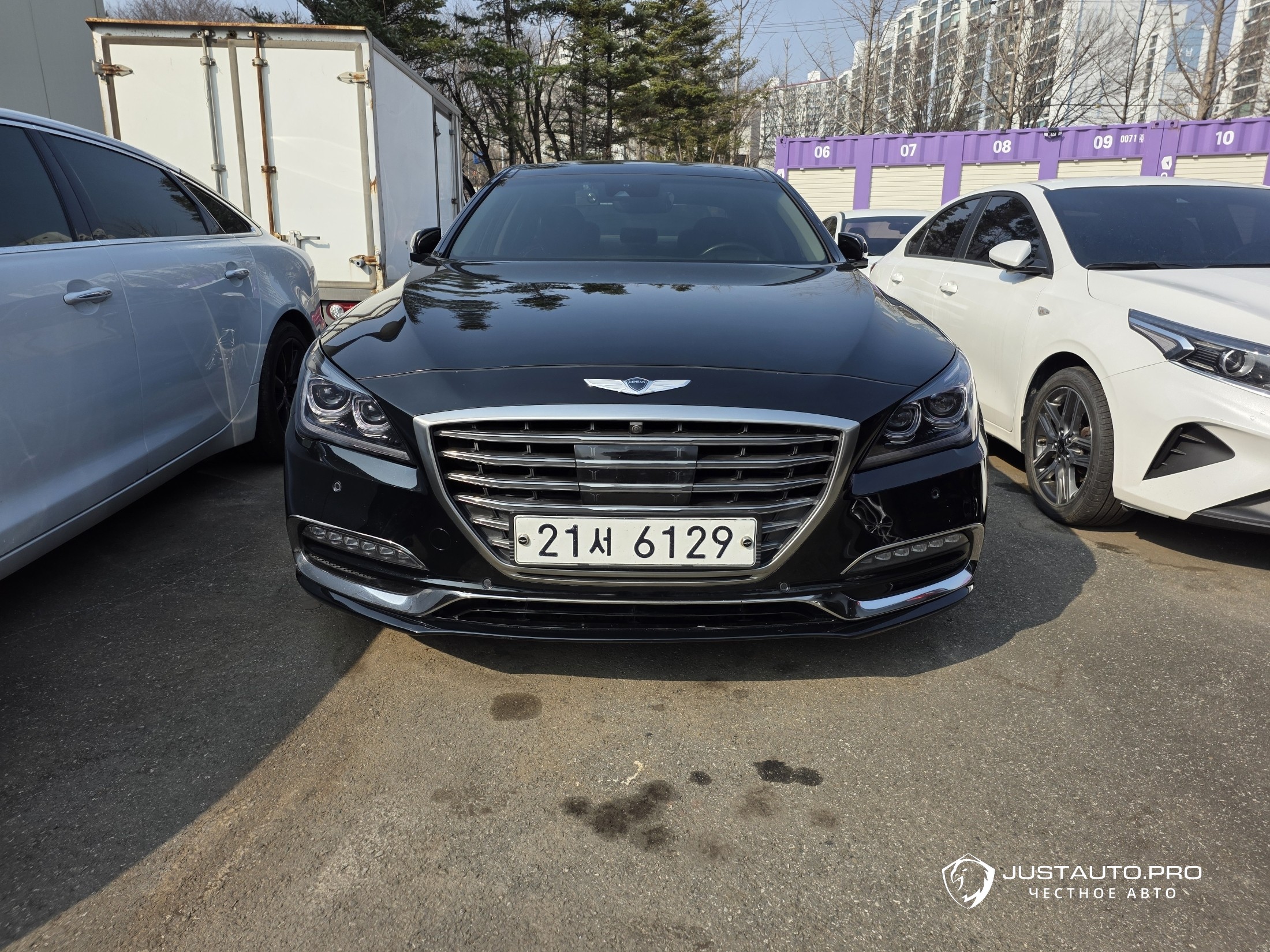 Автомобиль Genesis G80