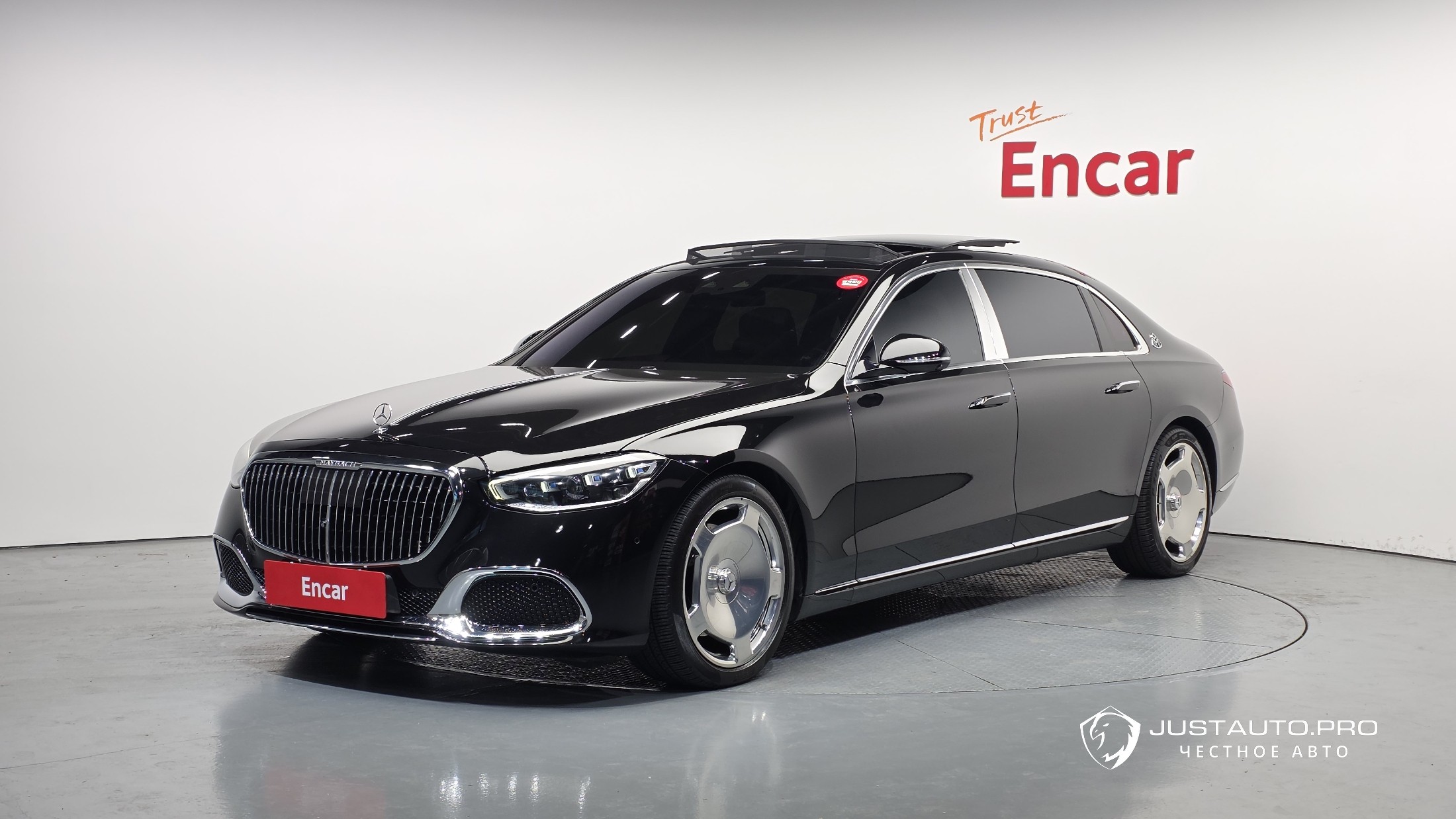 Автомобиль Mercedes-Benz S-Class