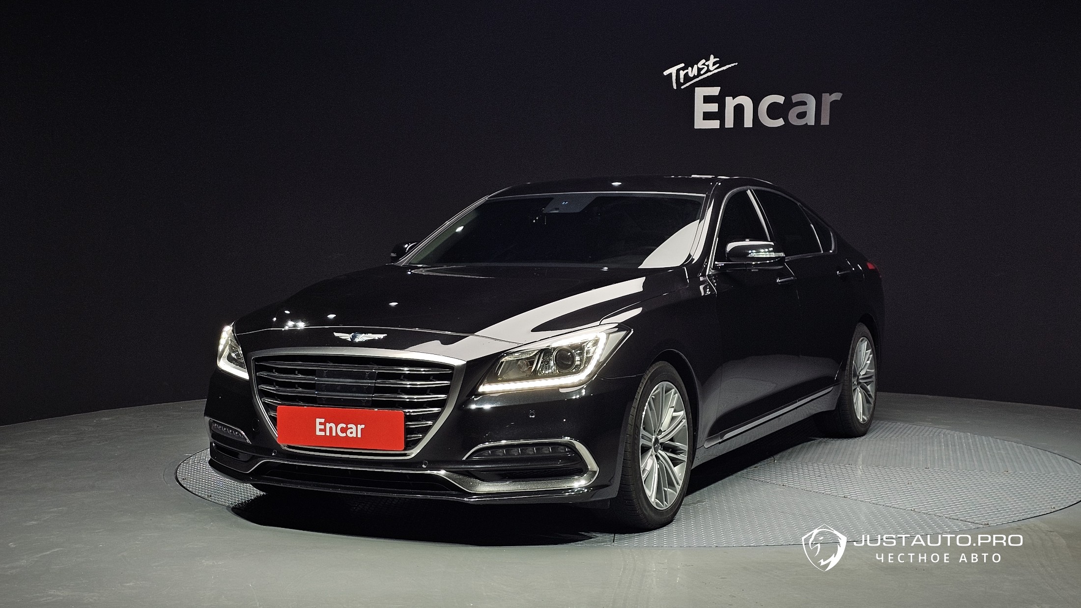 Автомобиль Genesis G80