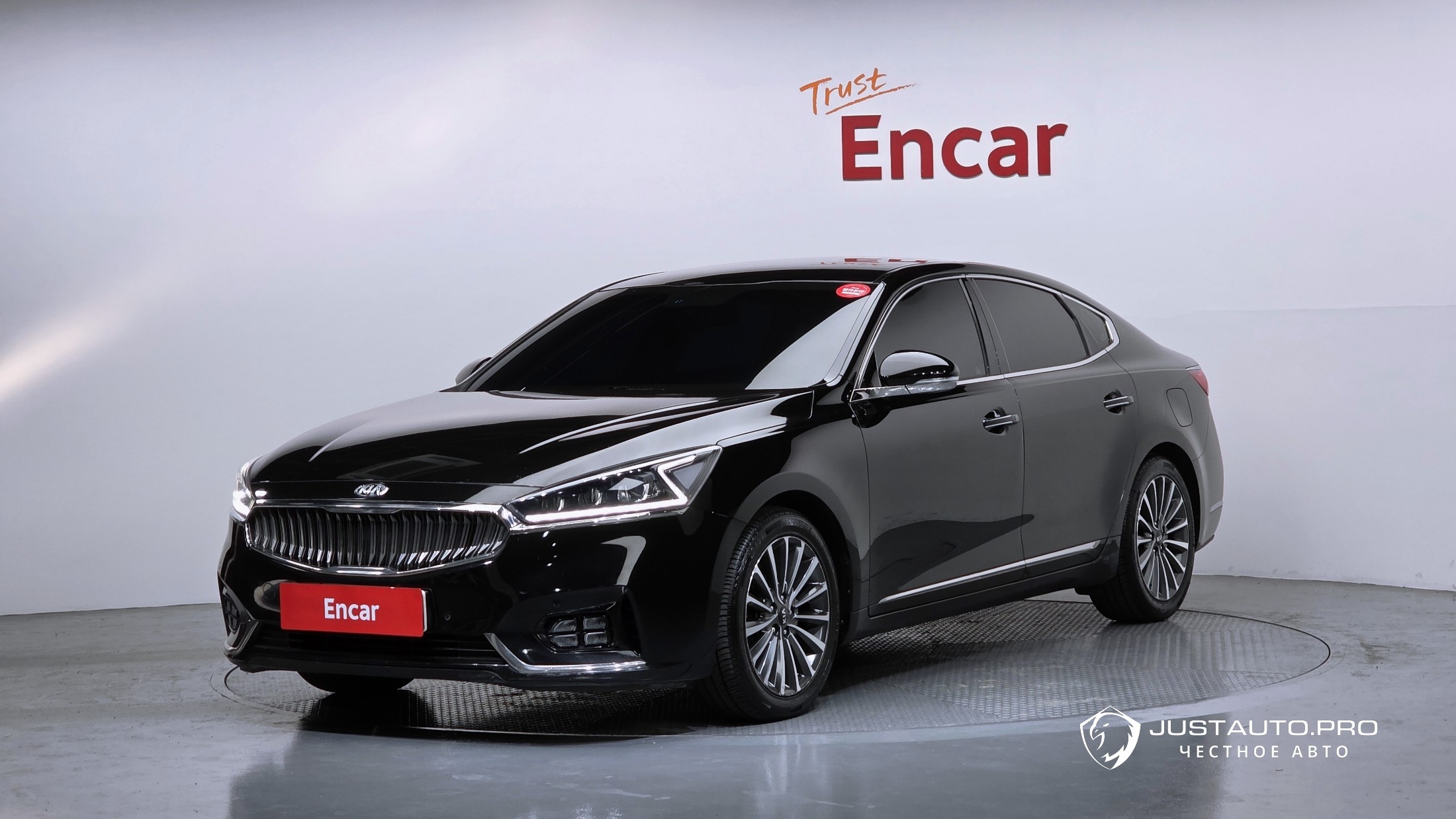Автомобиль Kia K7