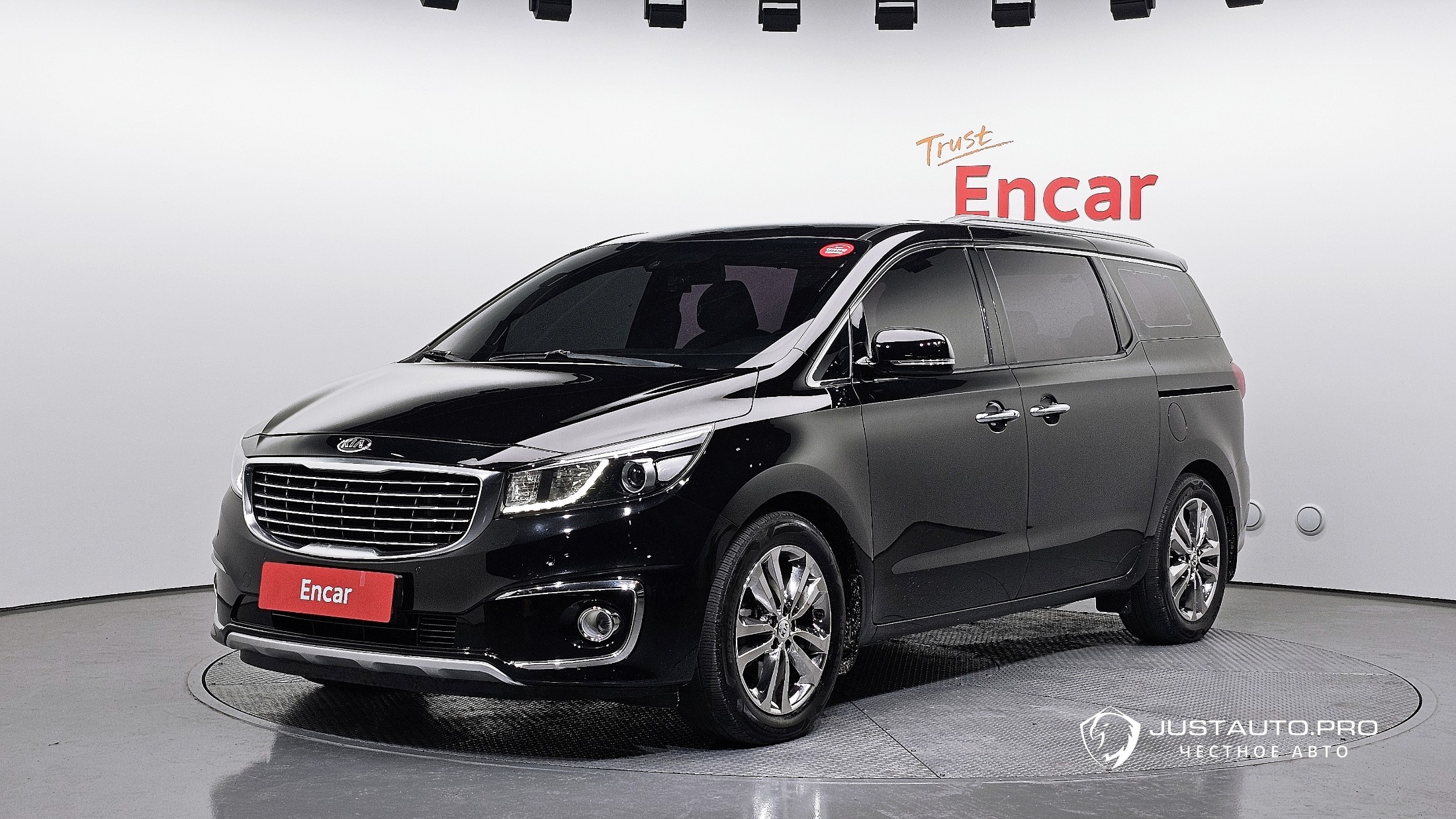 Автомобиль Kia Canival