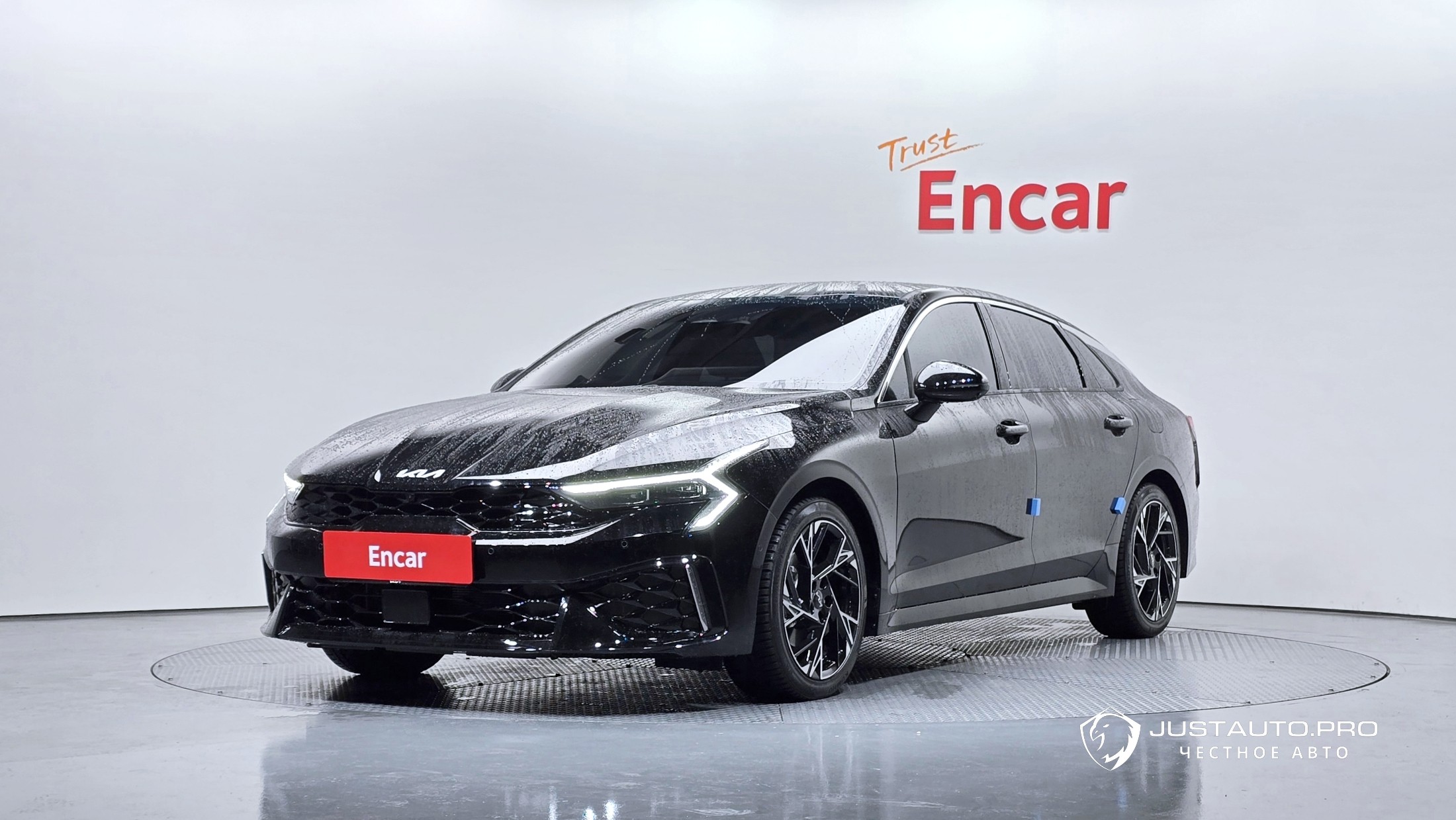 Автомобиль Kia K5