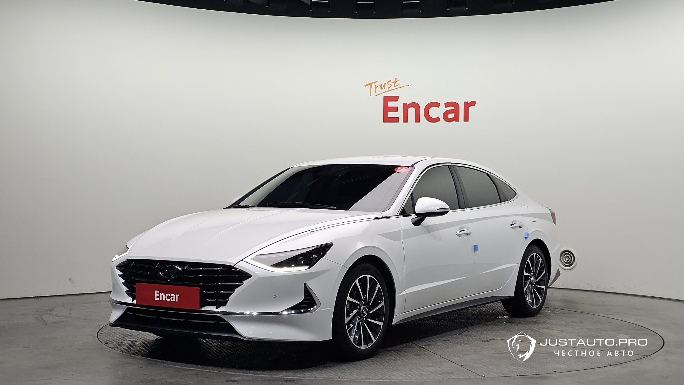 Автомобиль Hyundai Sonata