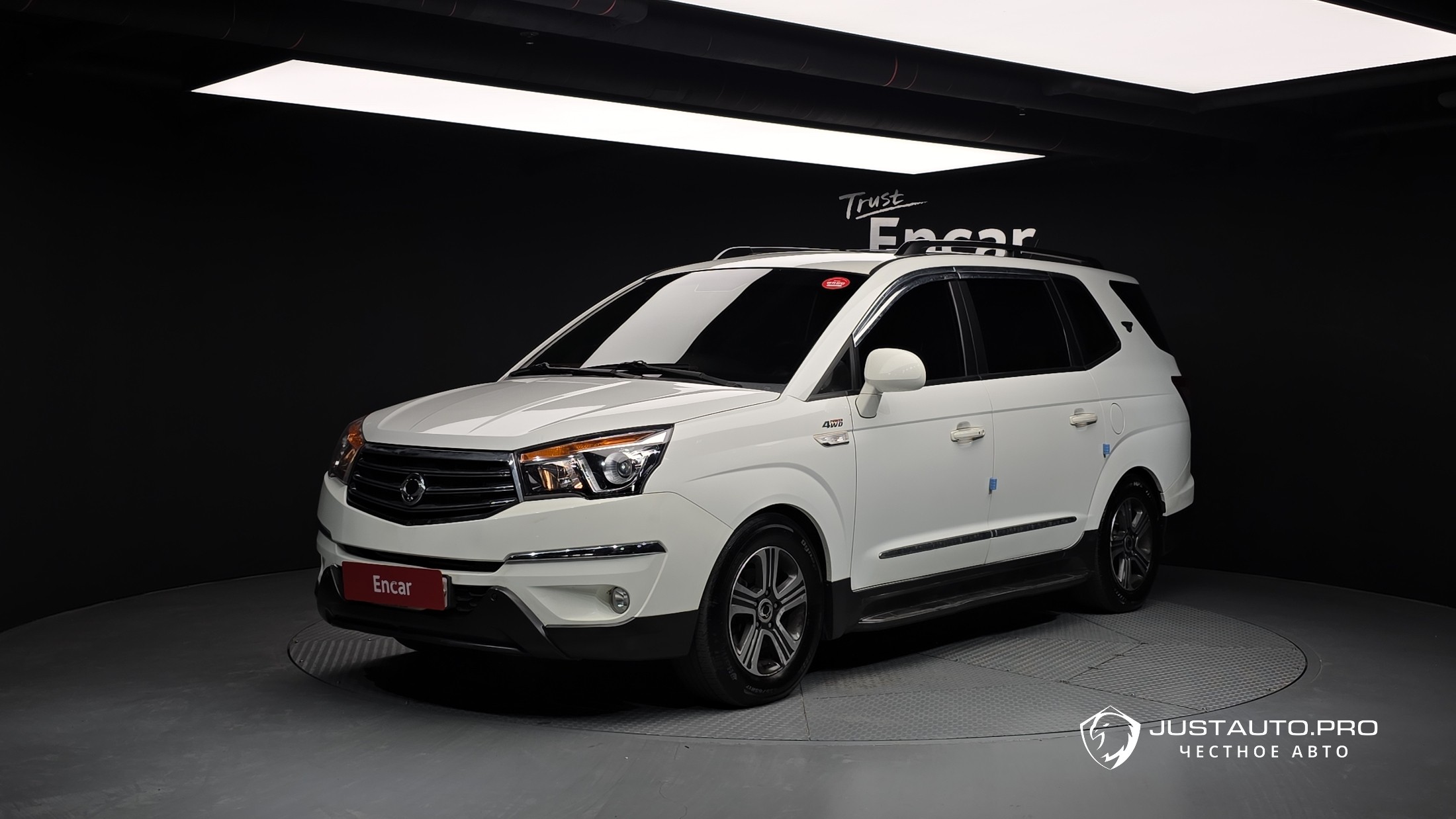 Автомобиль KG_Mobility_Ssangyong KORANDO