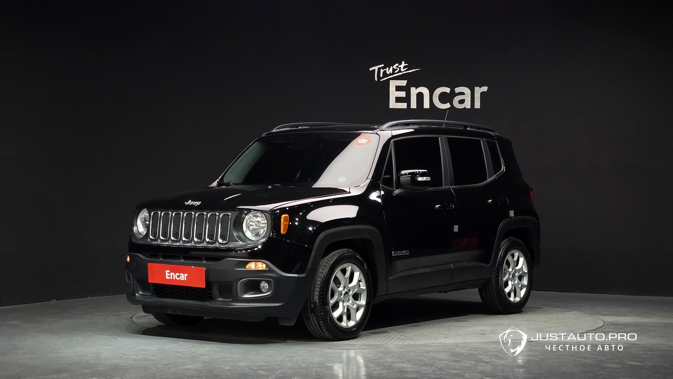 Автомобиль Jeep Renegade
