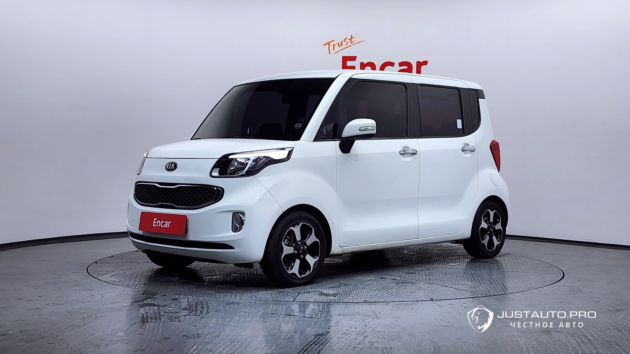 Автомобиль Kia RAY