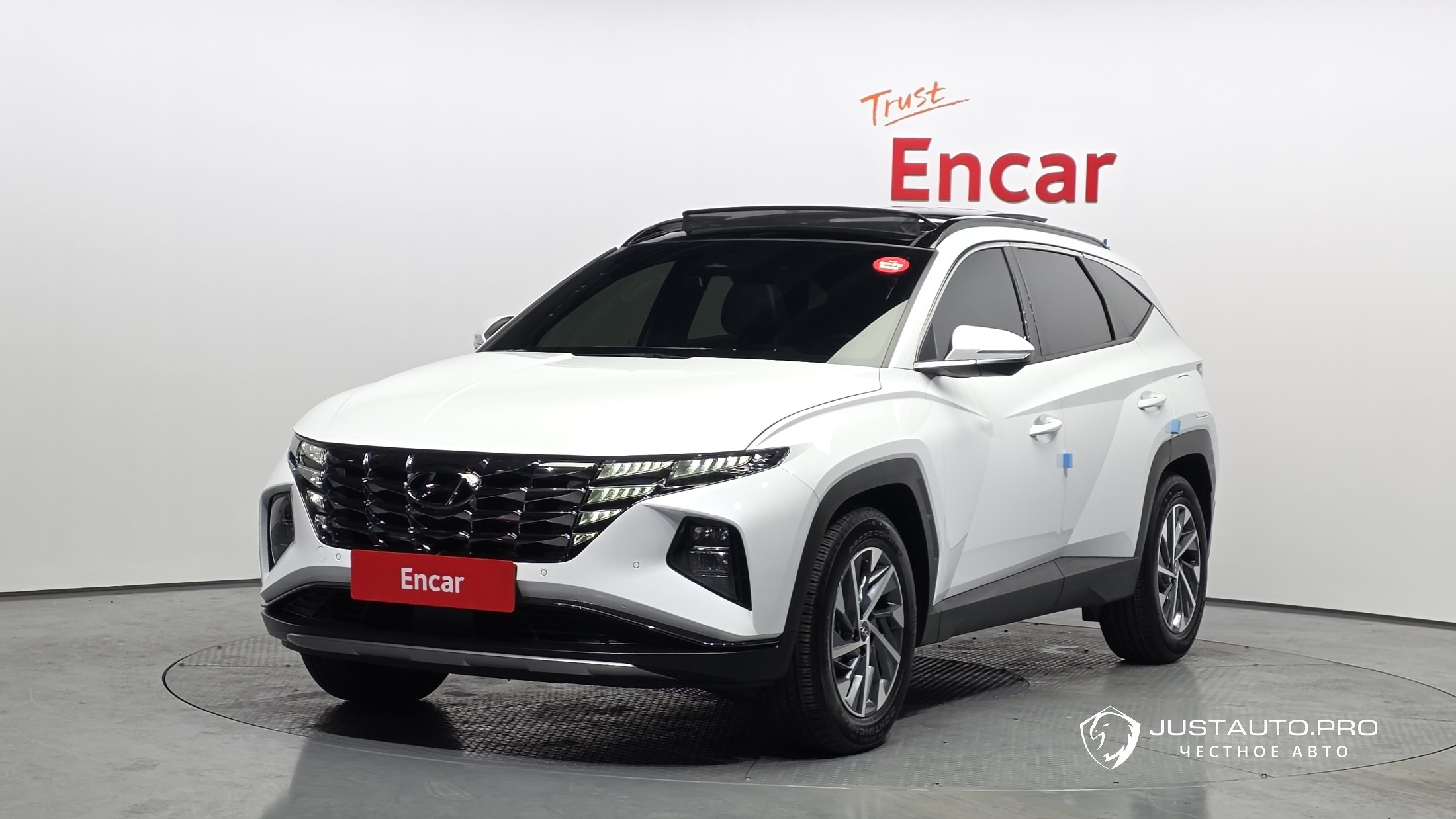 Автомобиль Hyundai Tucson