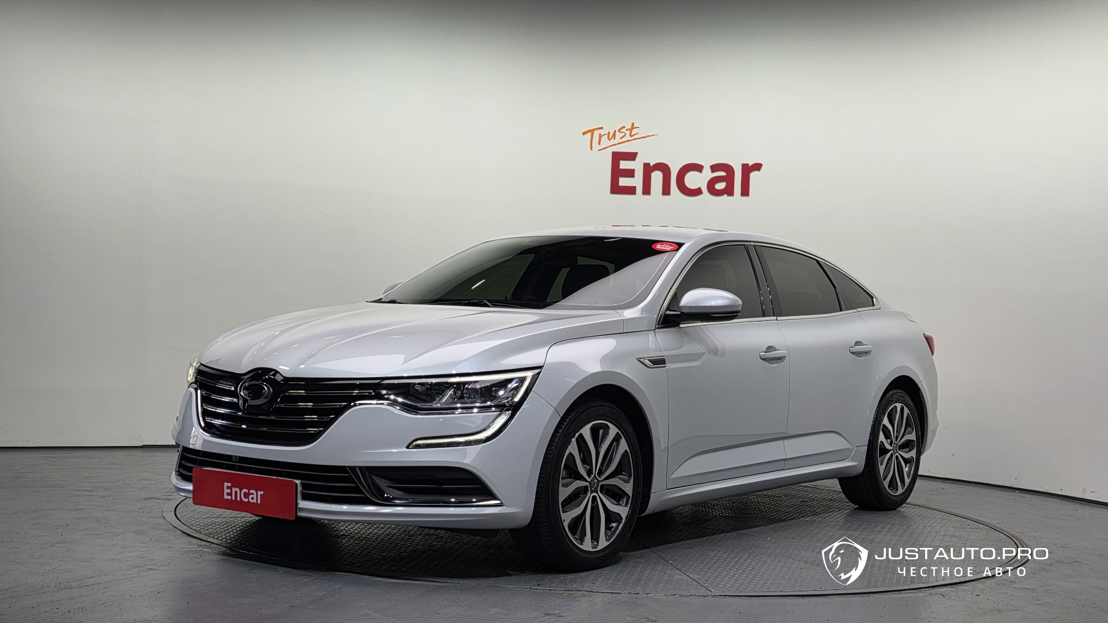 Автомобиль Renault-KoreaSamsung SM6