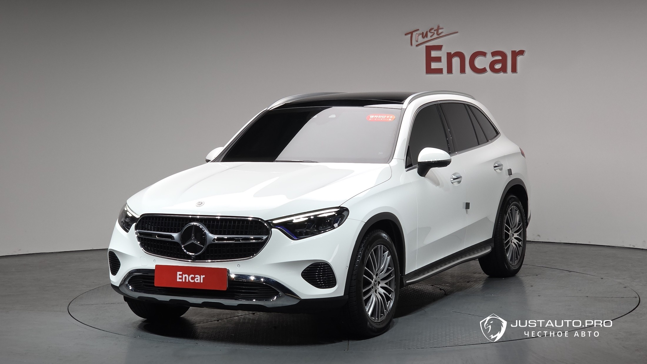 Автомобиль Mercedes-Benz GLC-Class
