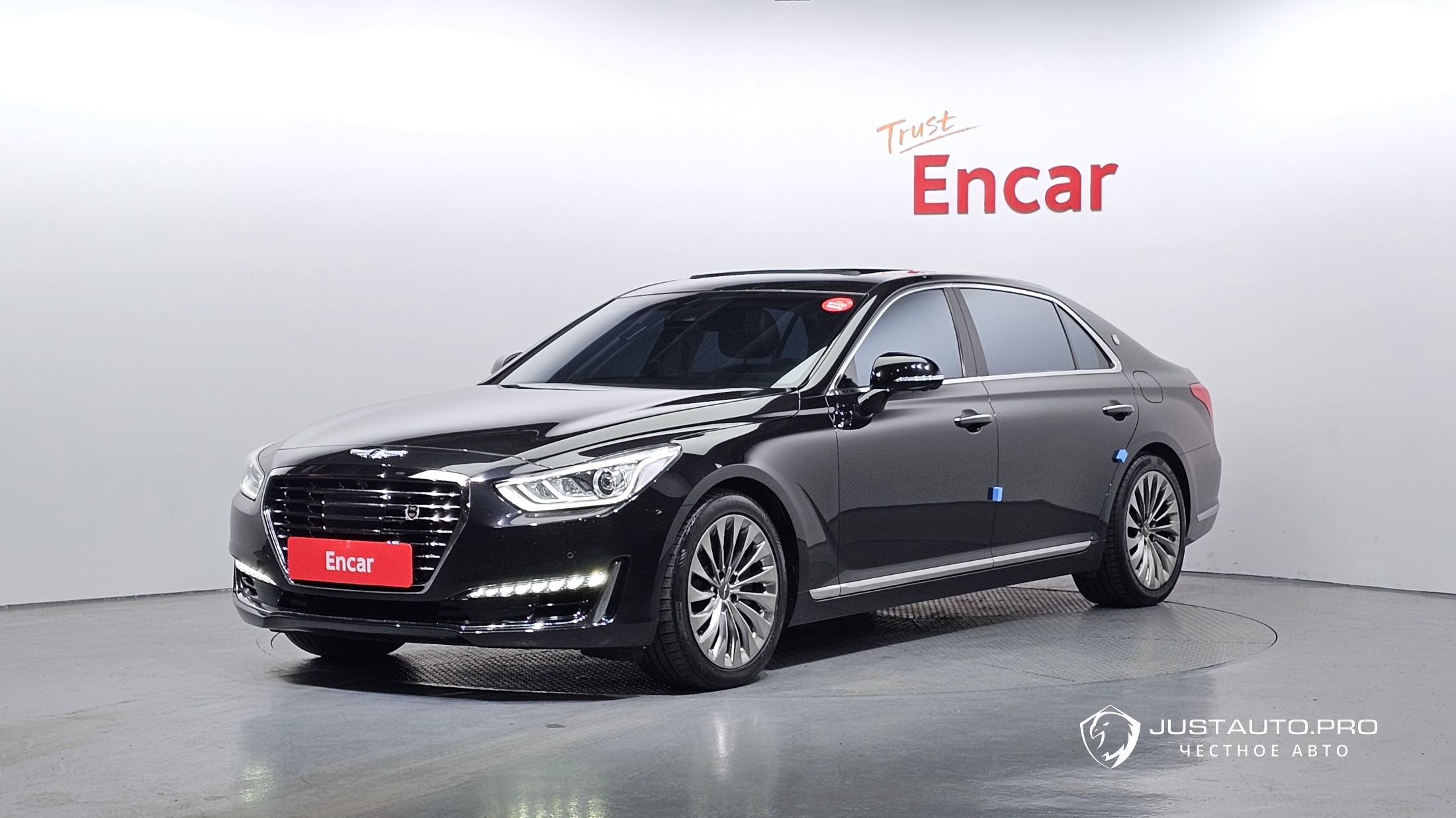 Автомобиль Genesis EQ900