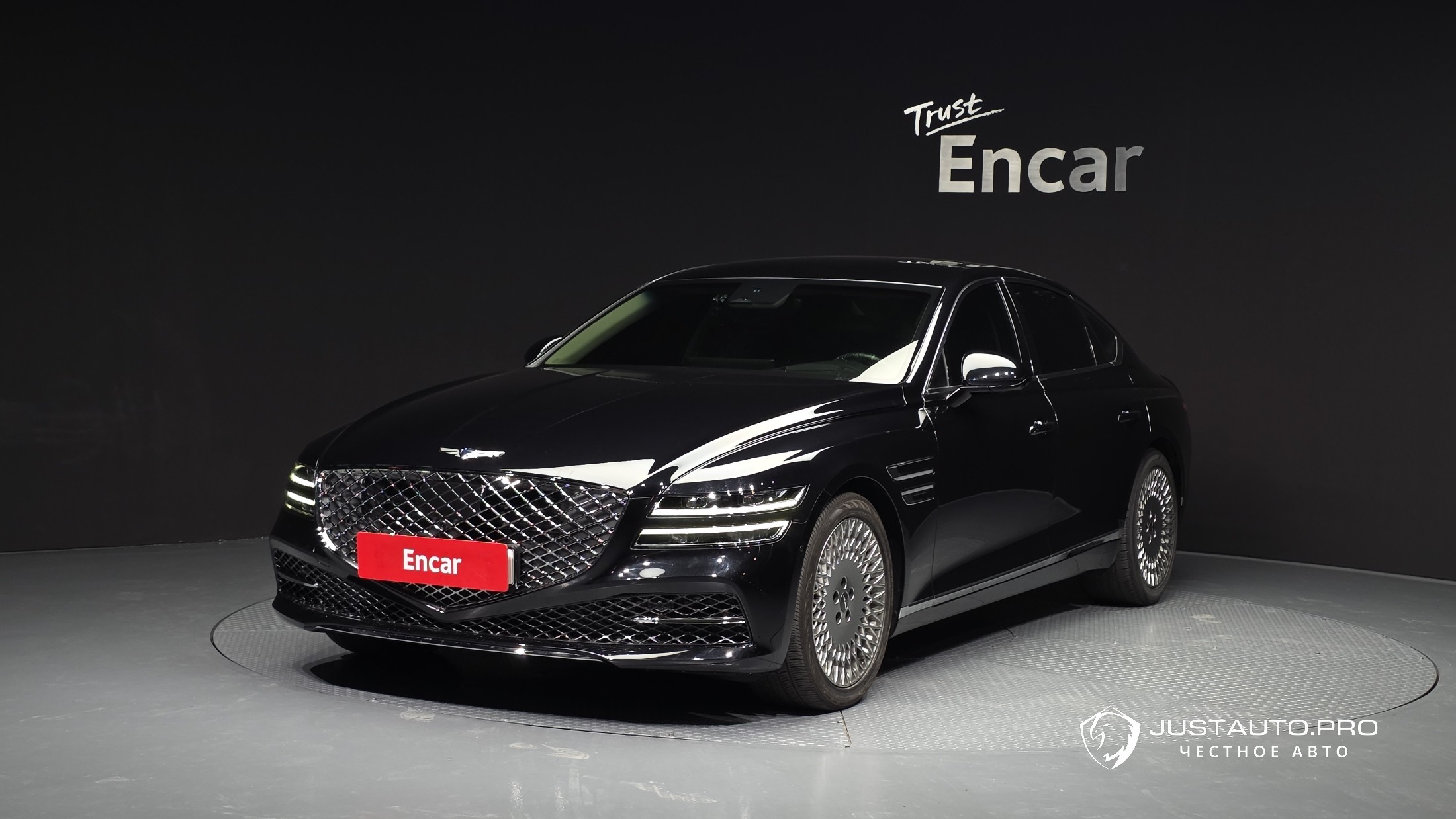 Автомобиль Genesis G80