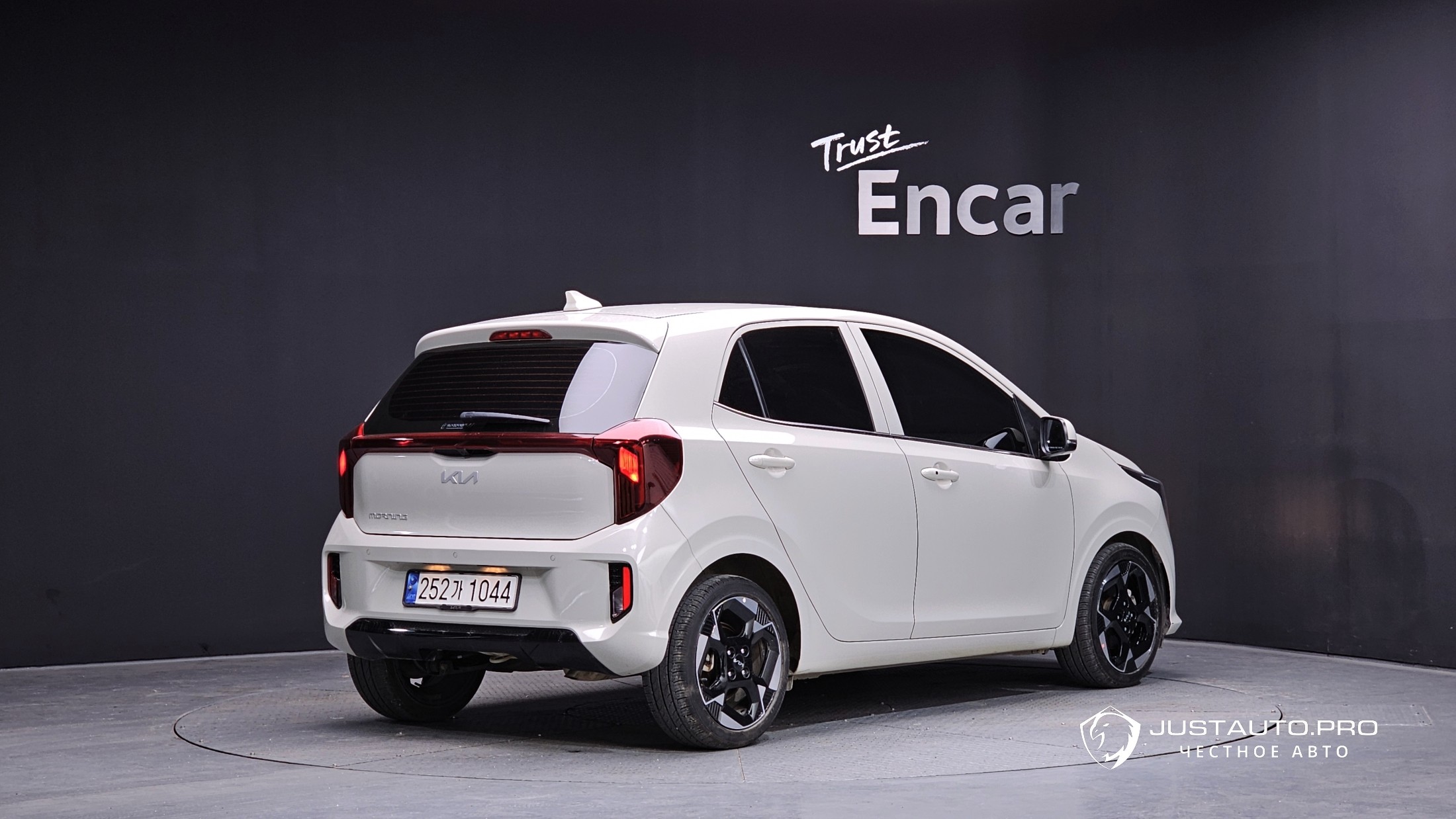 Автомобиль Kia morning