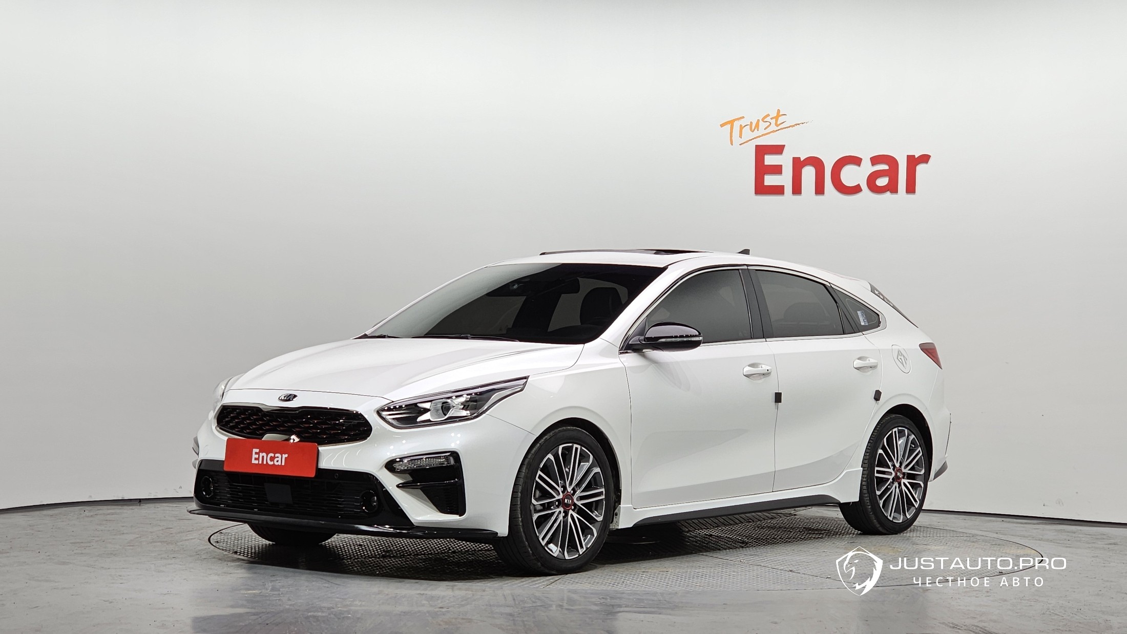 Автомобиль Kia K3