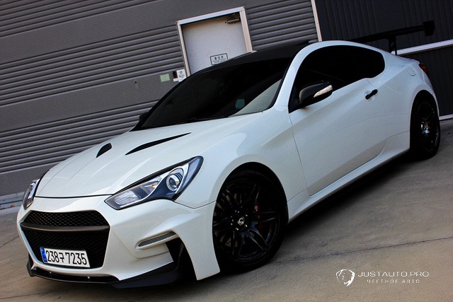 Автомобиль Hyundai Genesis