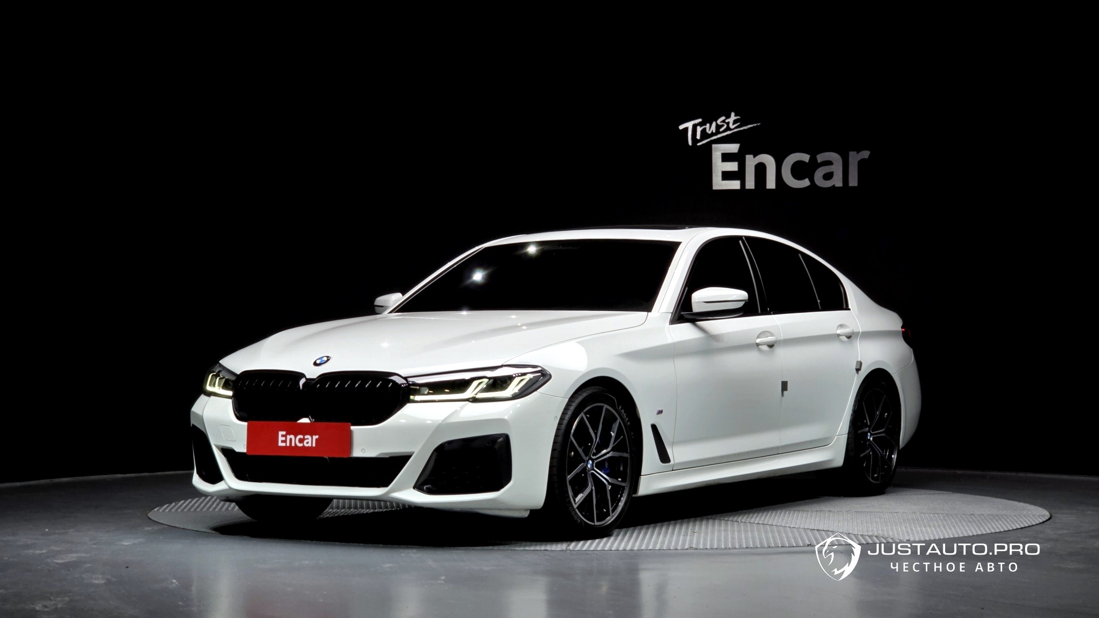 Автомобиль BMW 5-Series